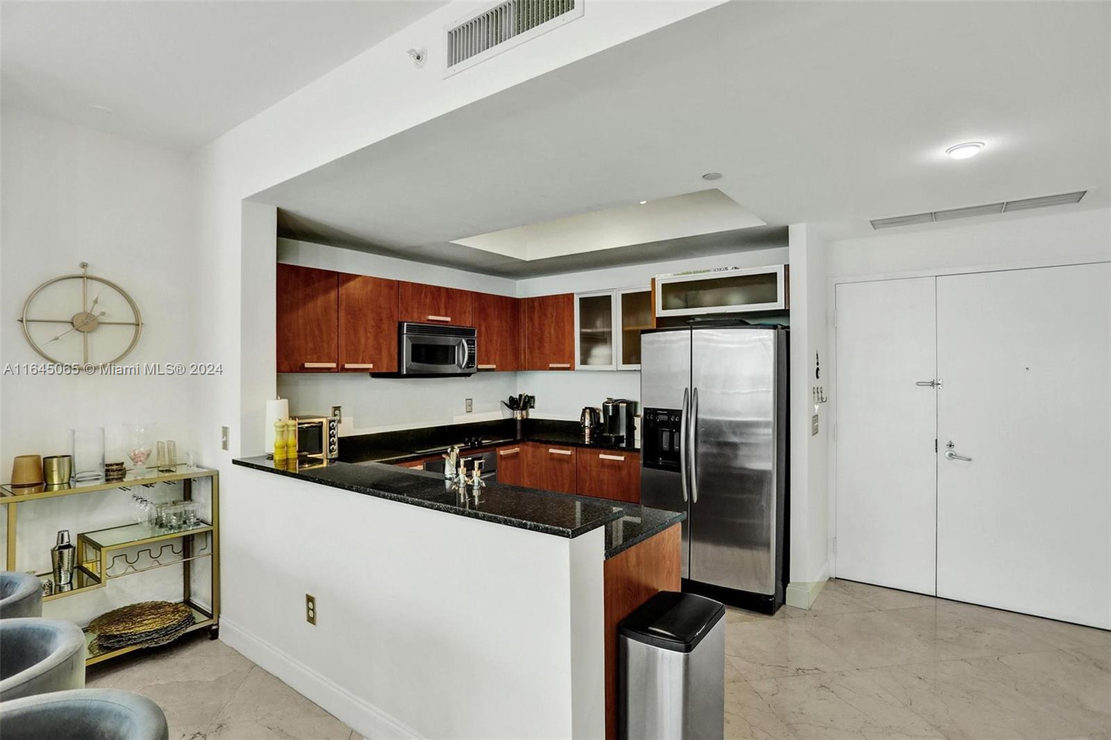 3131 NE 188th St # 809 Unit: 2-809