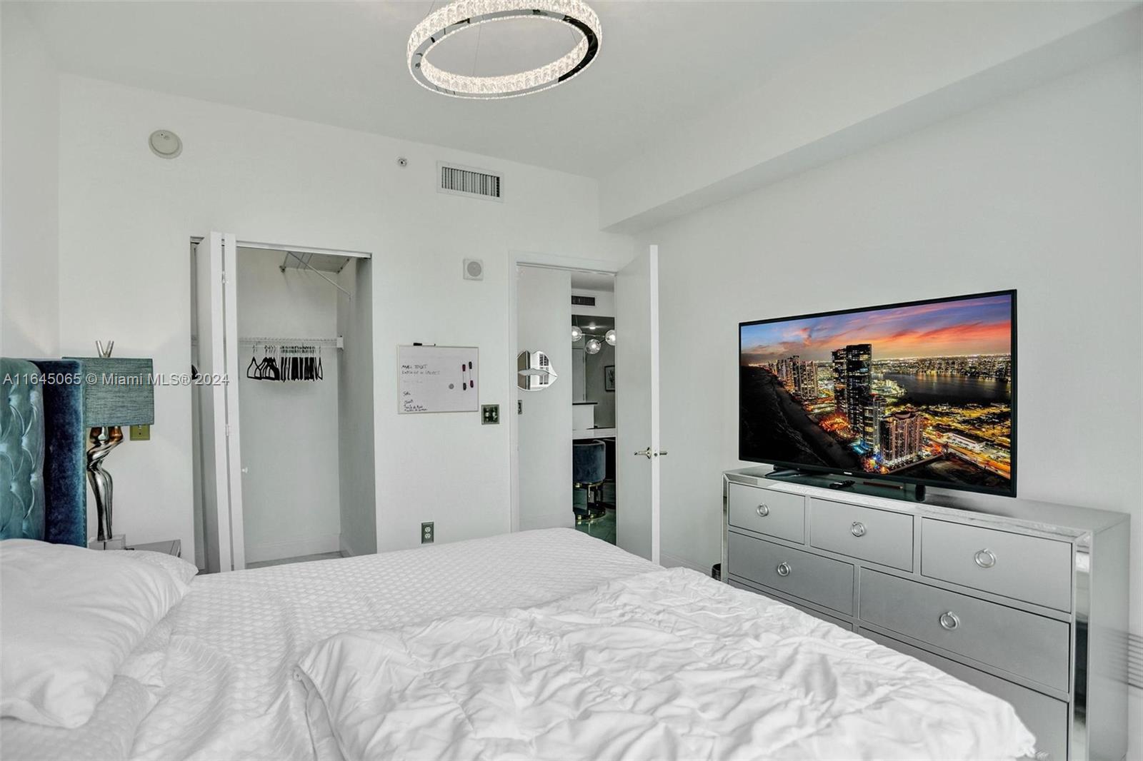 3131 NE 188th St # 809 Unit: 2-809