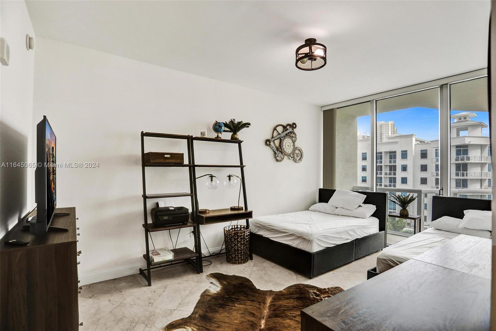3131 NE 188th St # 809 Unit: 2-809