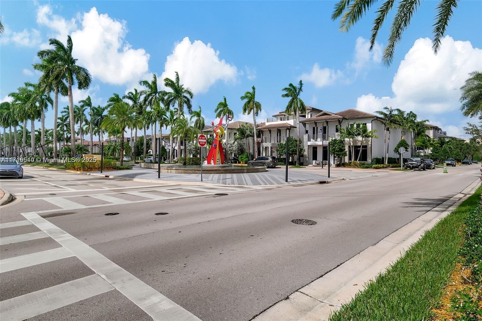 8261 NW 48th Ter