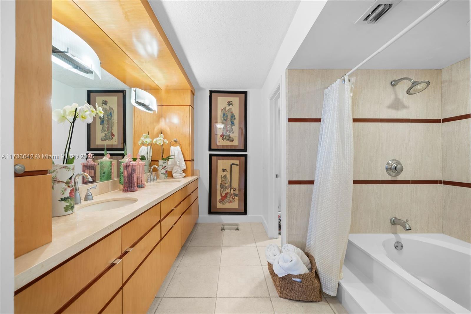 720 Coral Way # 7C