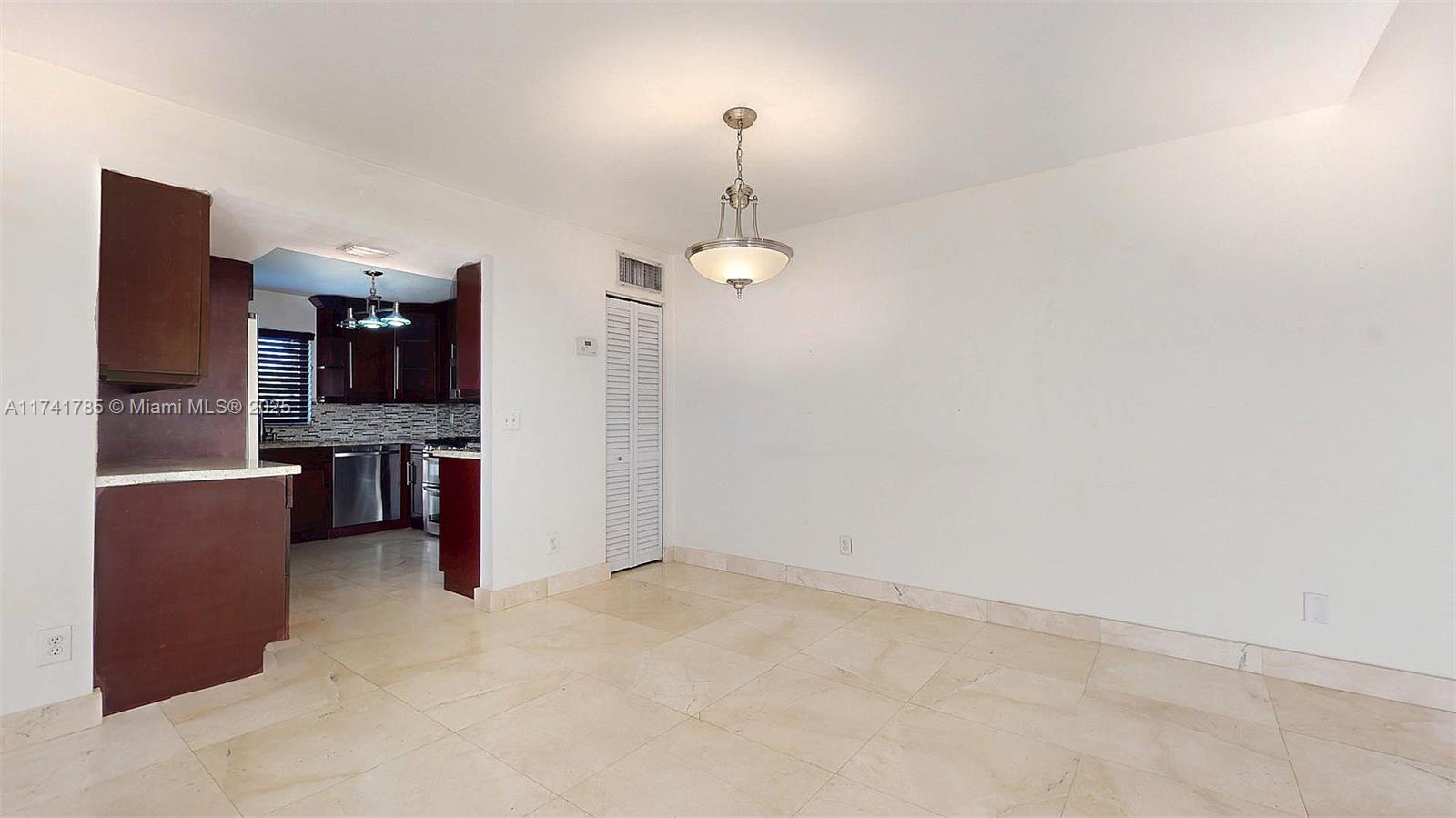 10965 SW 70th Ter # 10965