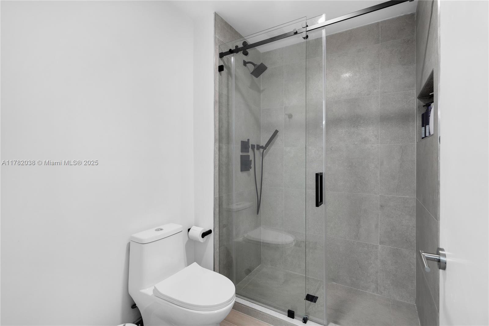 31 SE 5th St # 4315