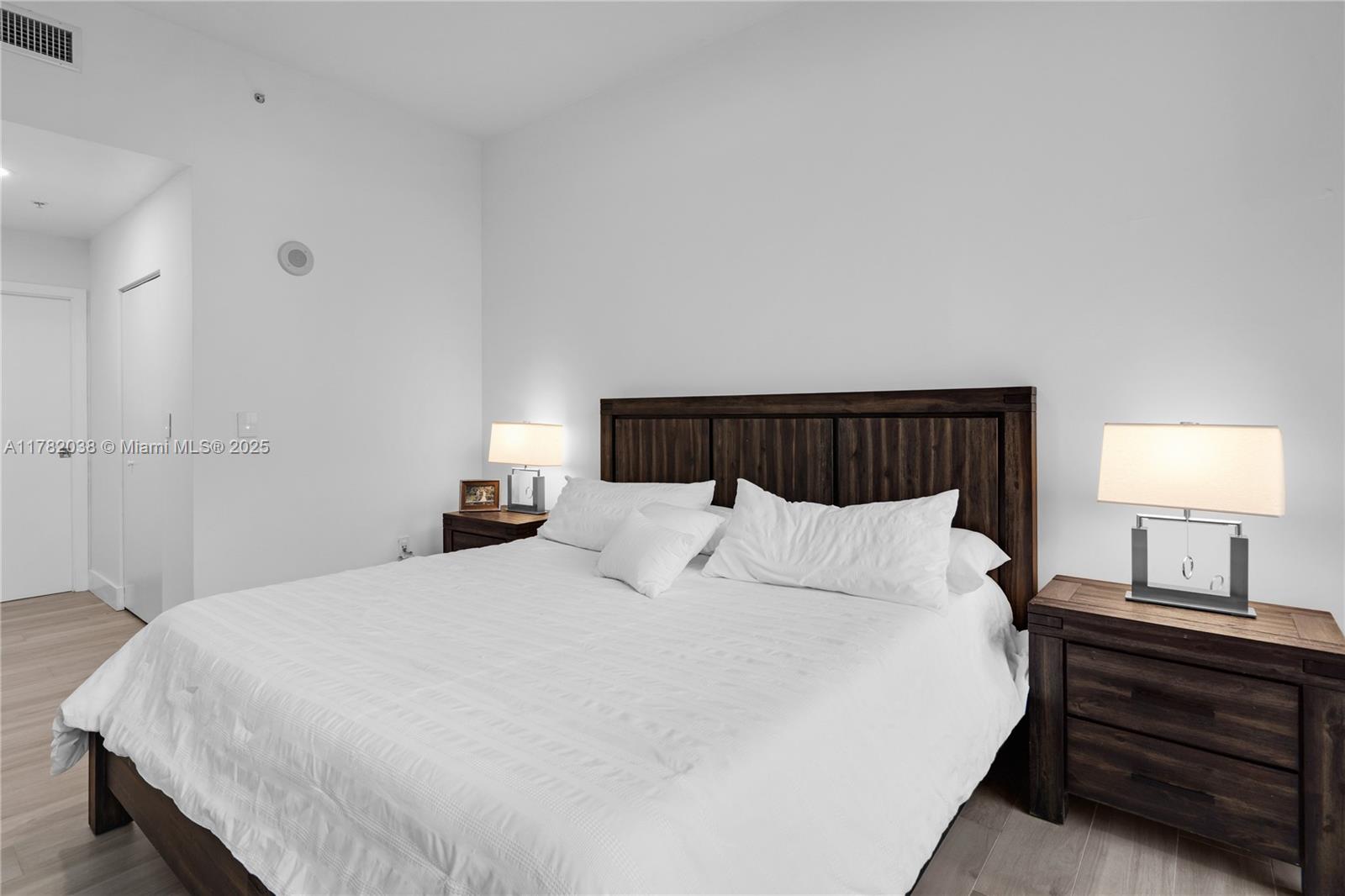 31 SE 5th St # 4315