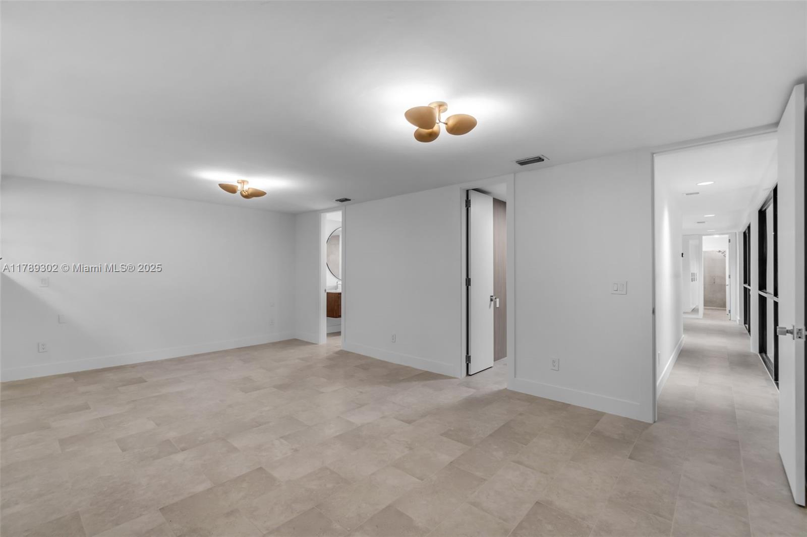 445 Tivoli Ave