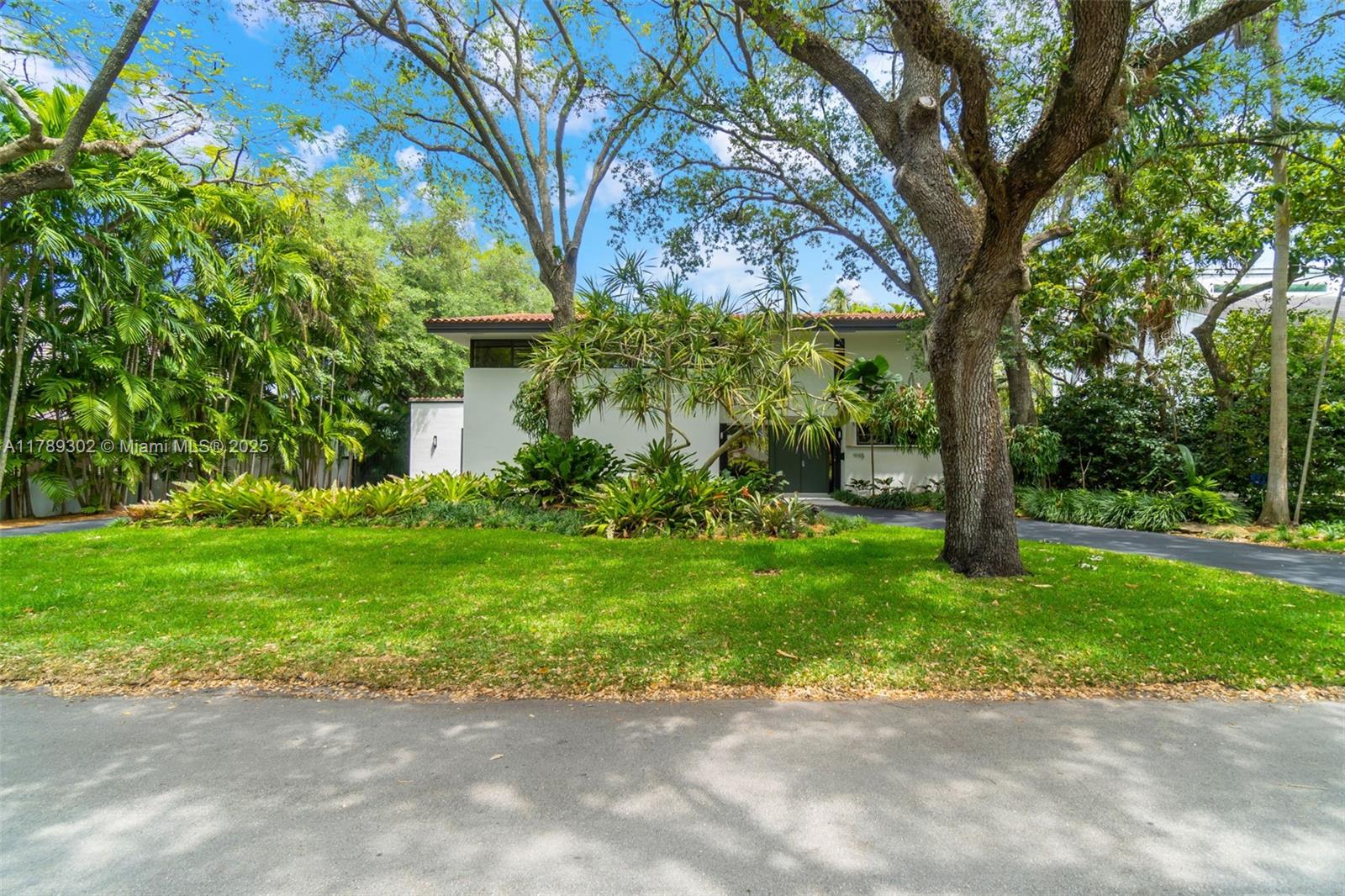 445 Tivoli Ave