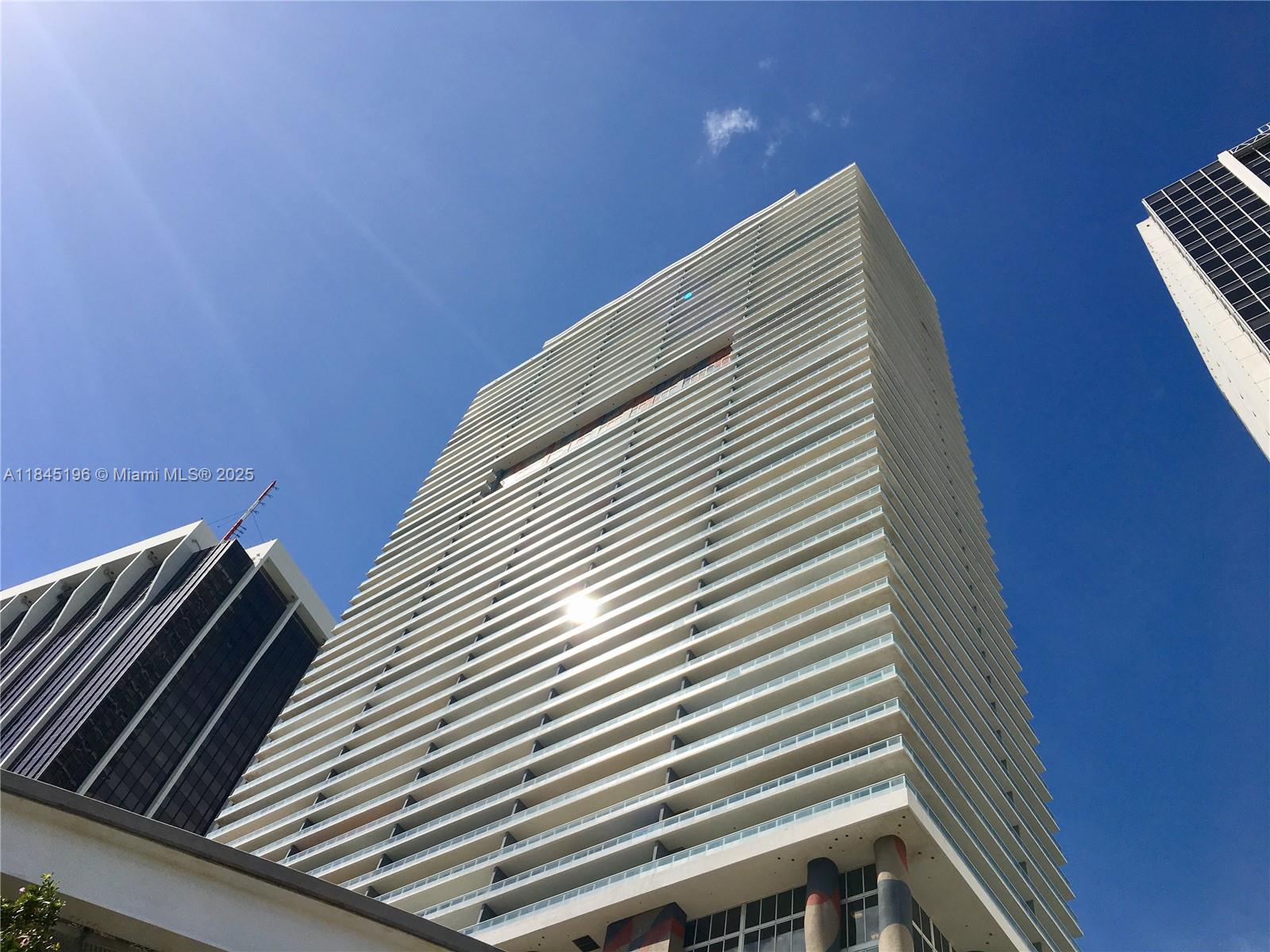 50 Biscayne Blvd # 4803