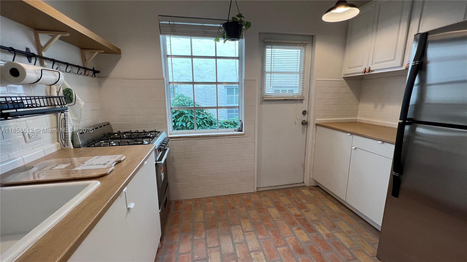 1250 Drexel Ave # 9