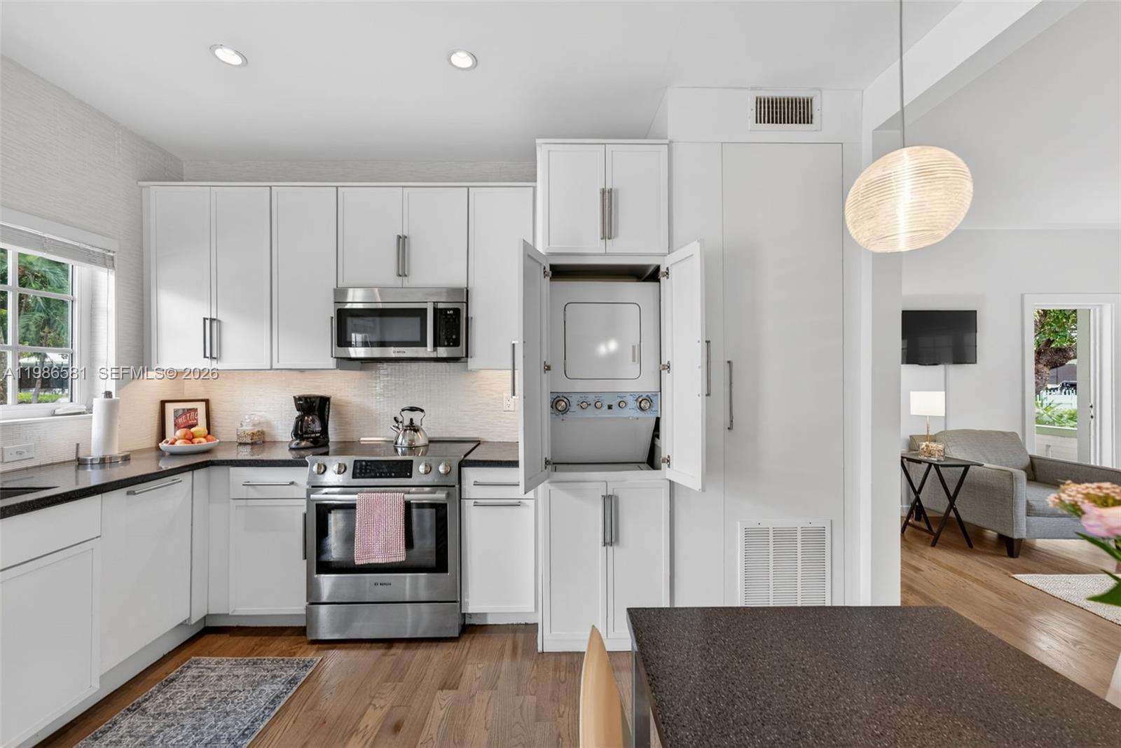 1205 Meridian Ave # 1