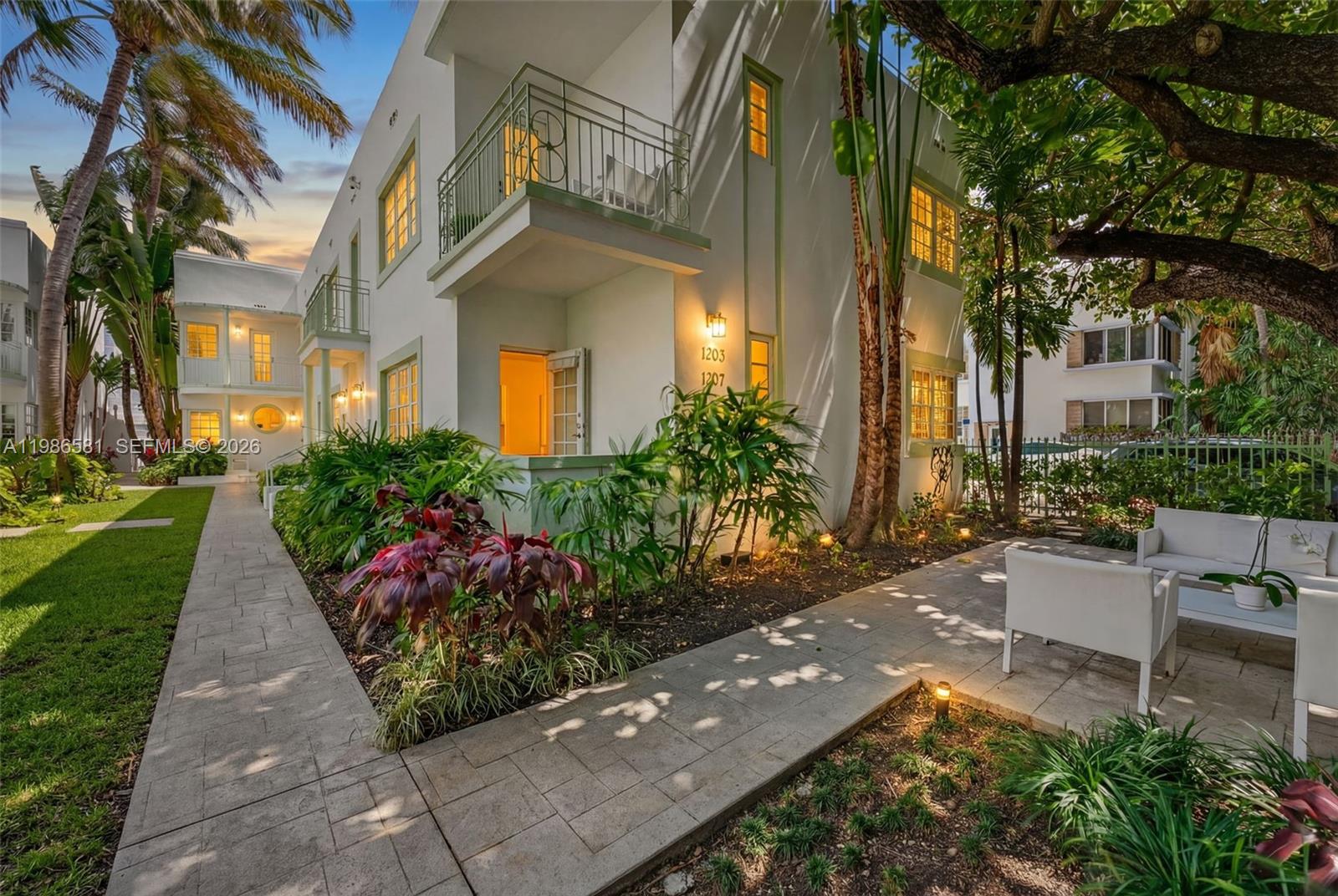 1205 Meridian Ave # 1