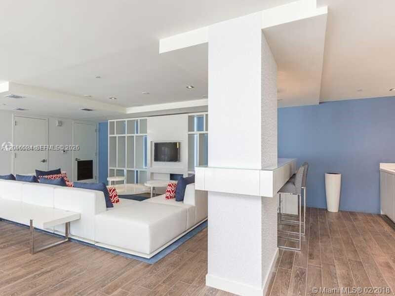 4250 Biscayne Blvd # 610