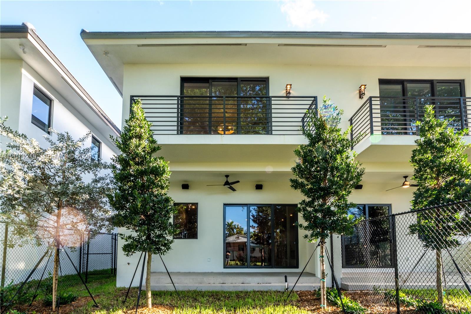 2745 SW 23 Ter
