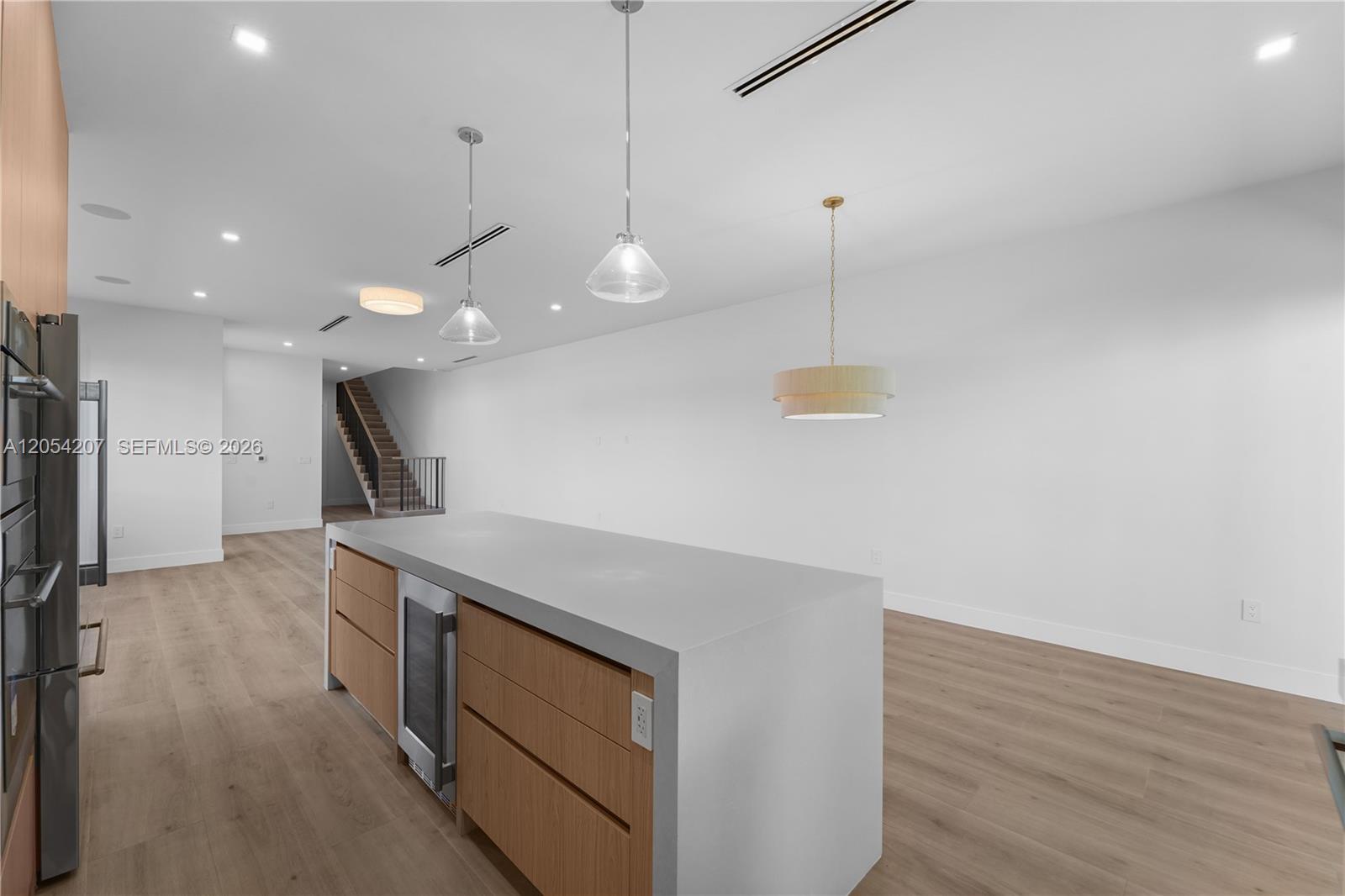 2735 SW 23rd Ter