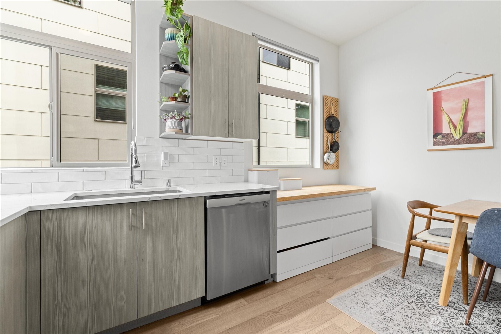 3276 California Avenue SW Unit: B