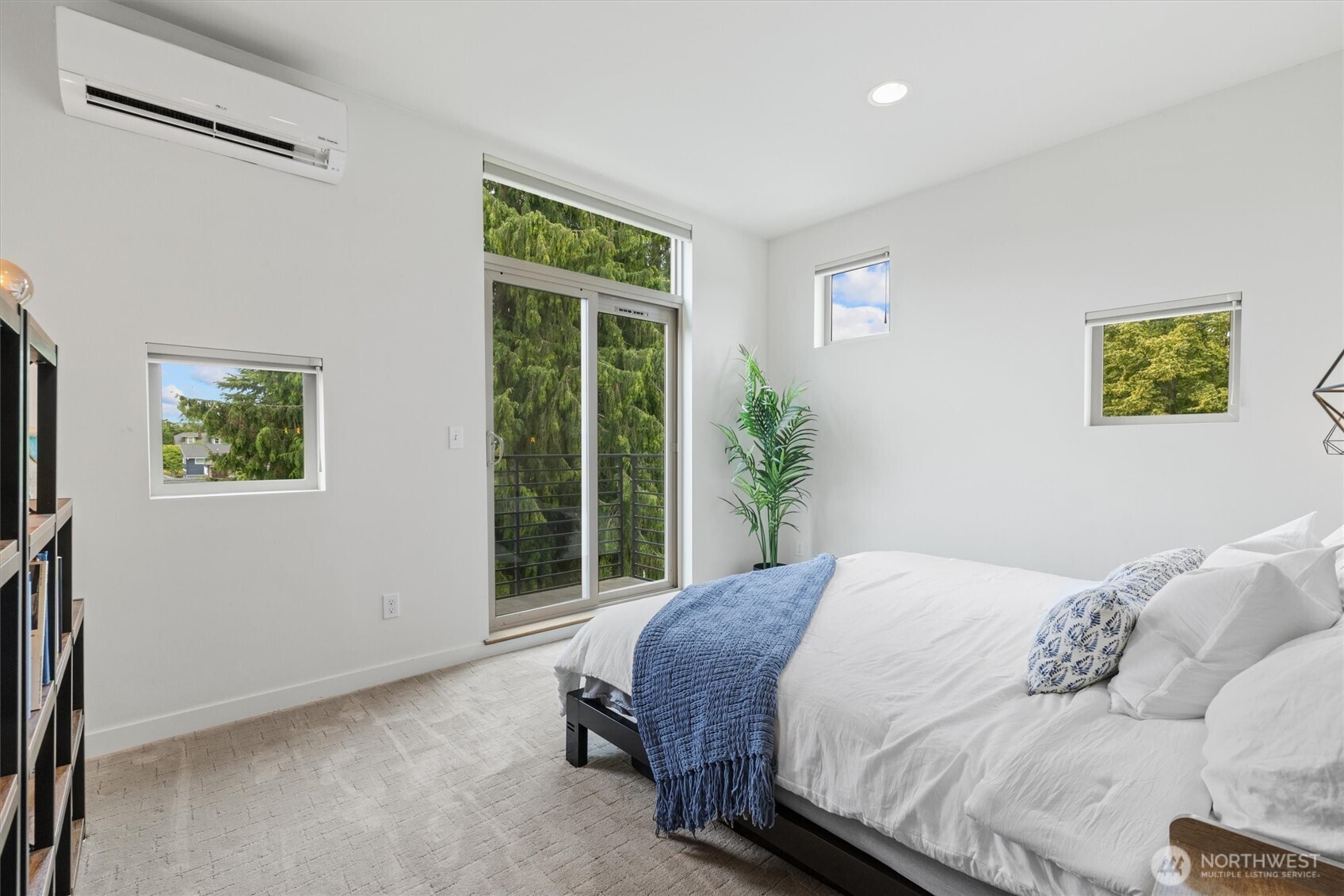 3276 California Avenue SW Unit: B