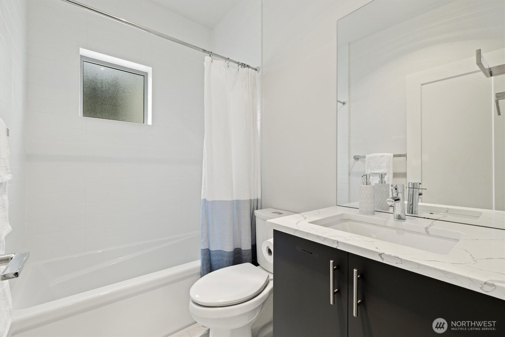 3276 California Avenue SW Unit: B