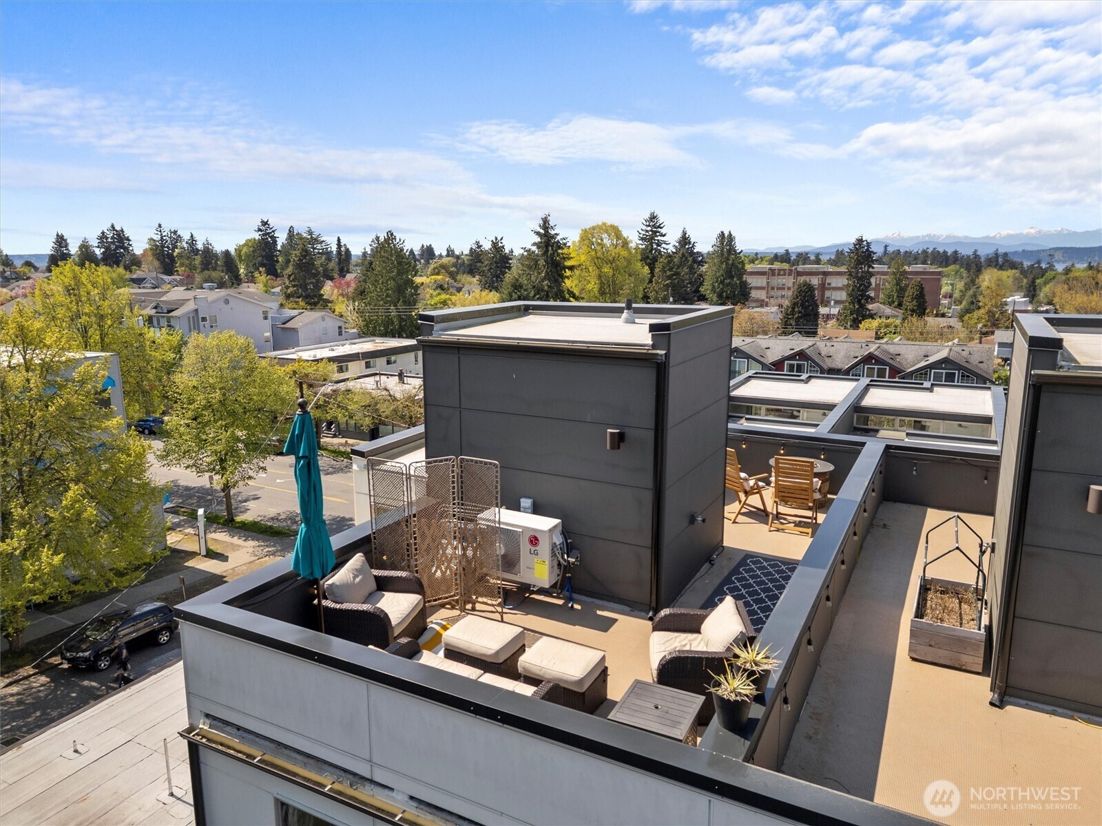3276 California Avenue SW Unit: B