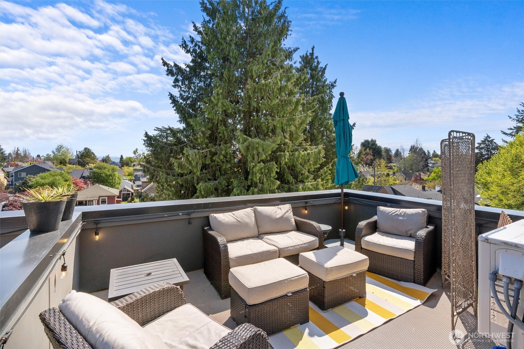 3276 California Avenue SW Unit: B