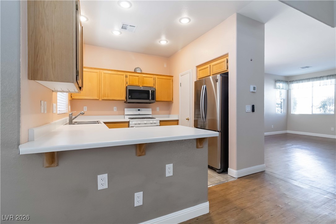 927 Clear Diamond Avenue