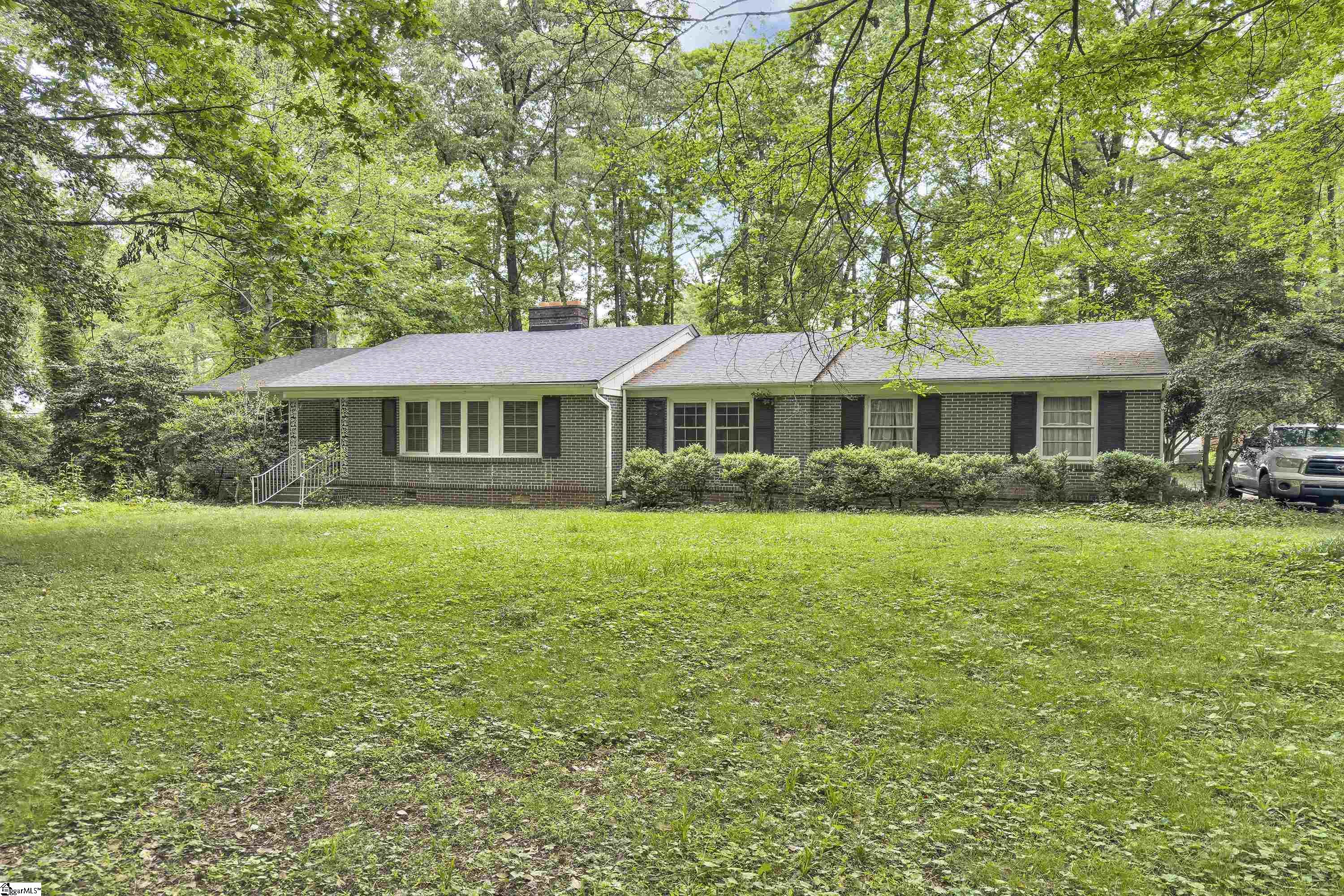 1304 NE Main Street