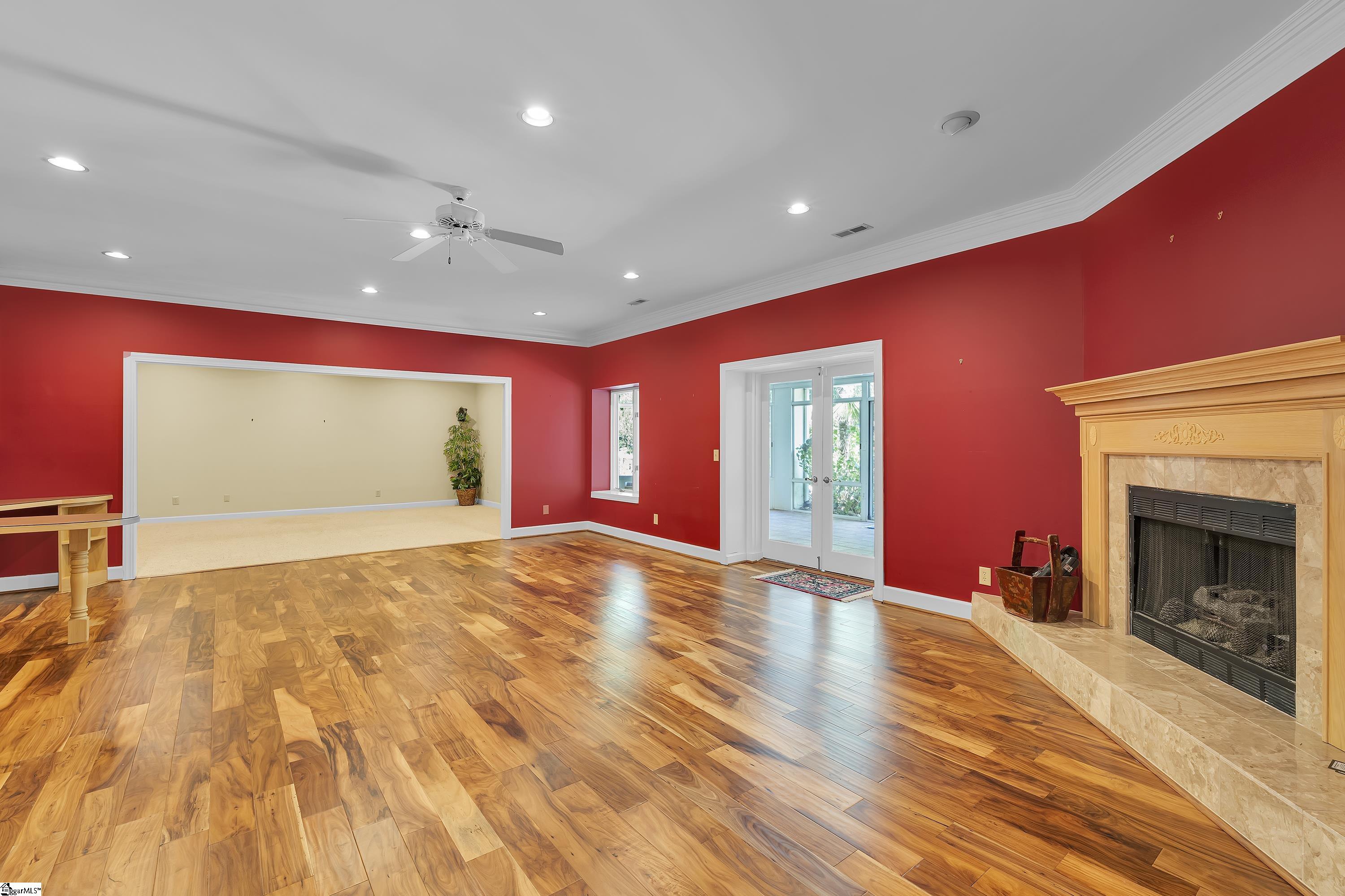 15 Darien Way