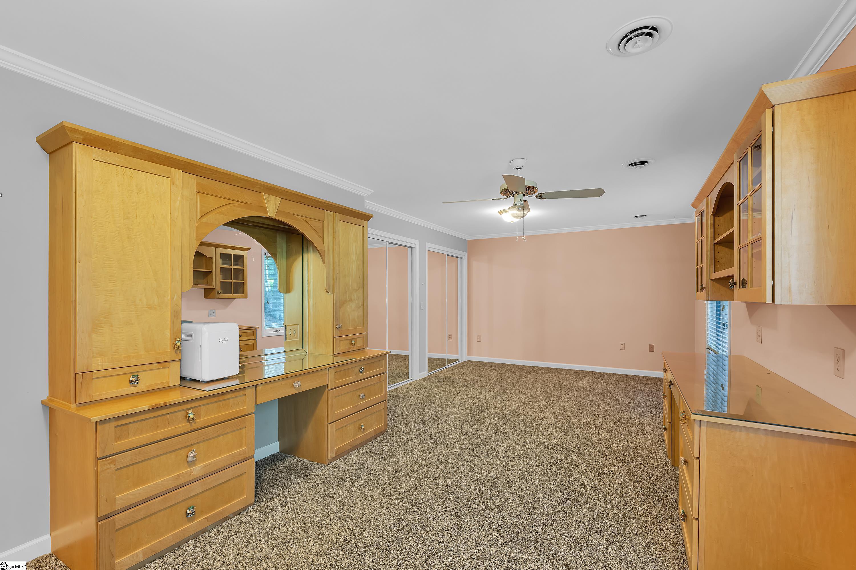 15 Darien Way