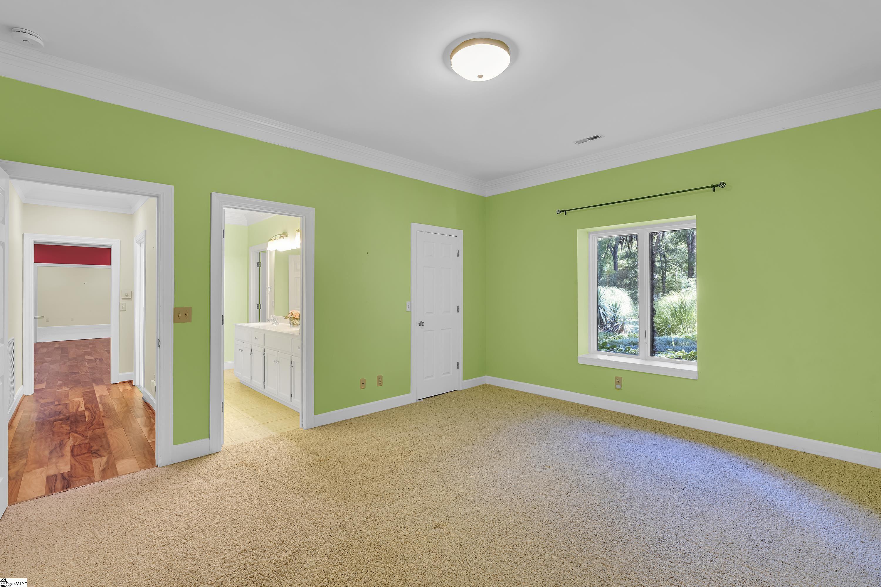 15 Darien Way
