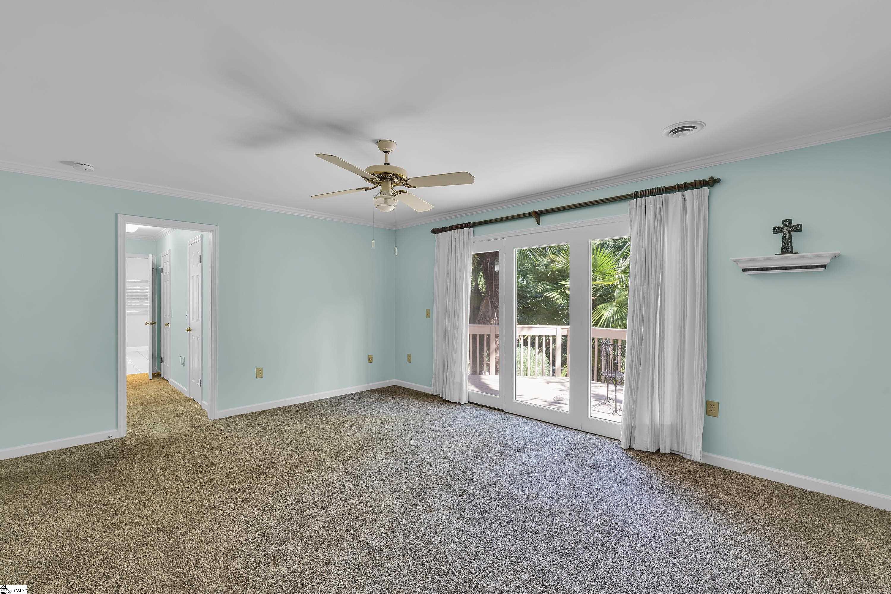 15 Darien Way