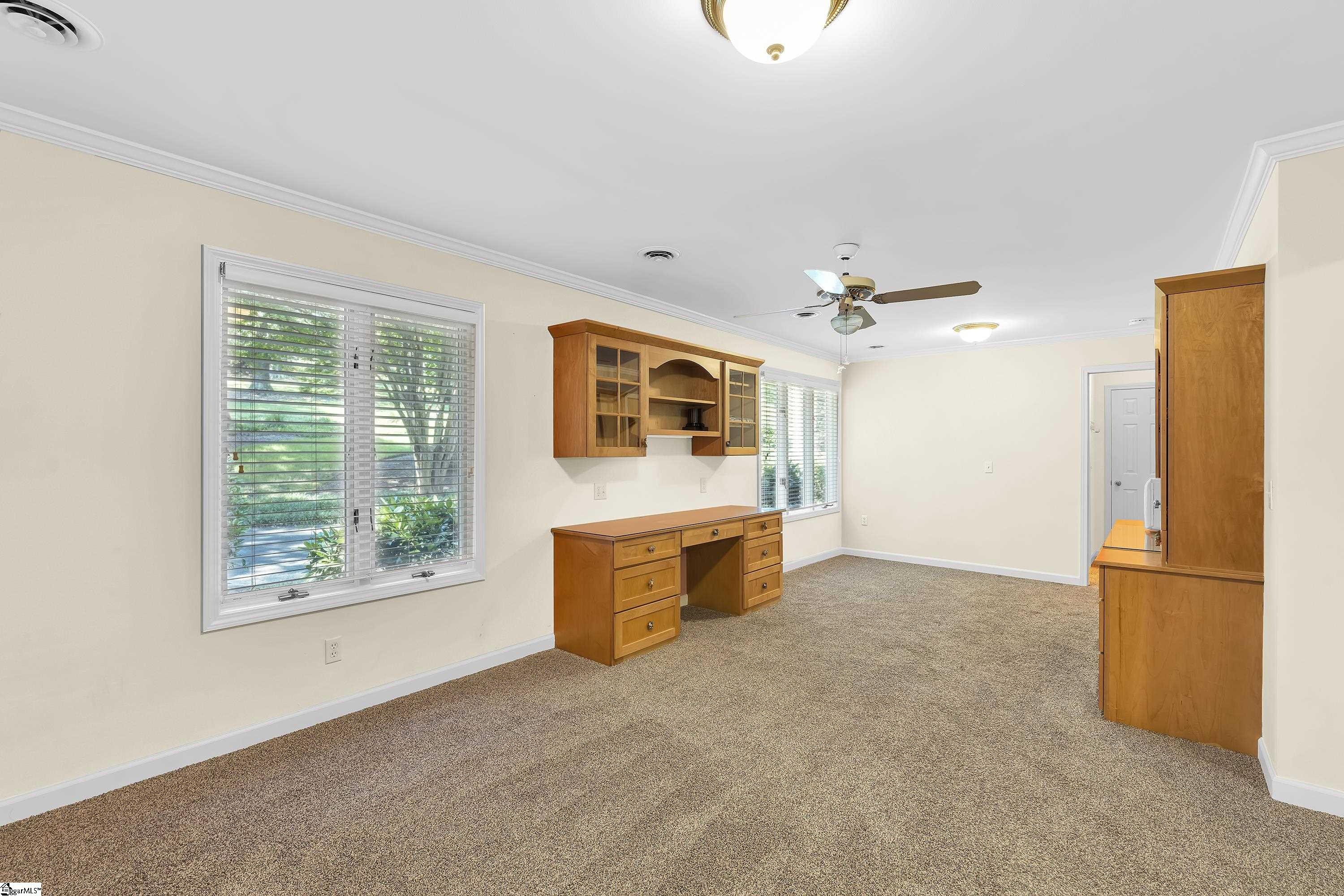 15 Darien Way