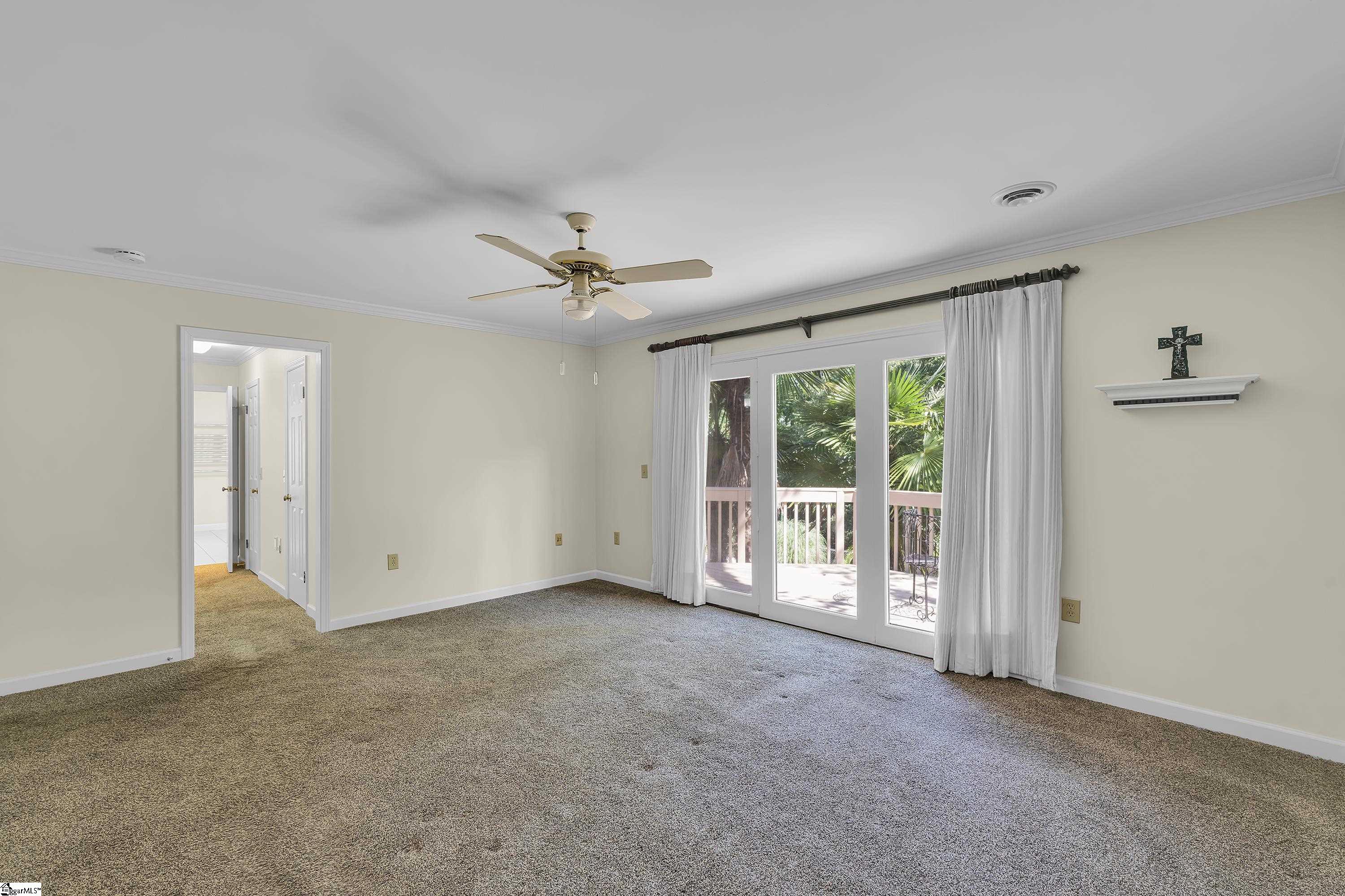 15 Darien Way