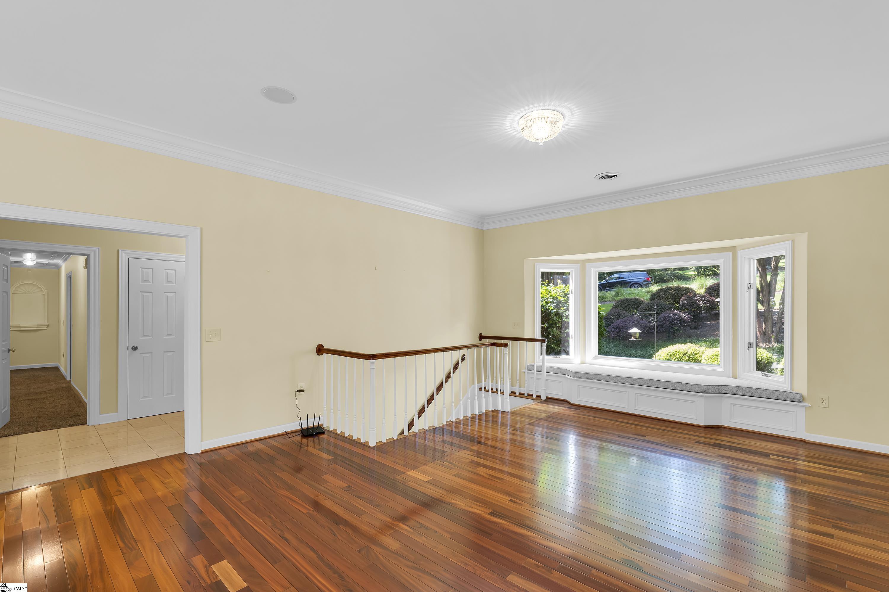 15 Darien Way