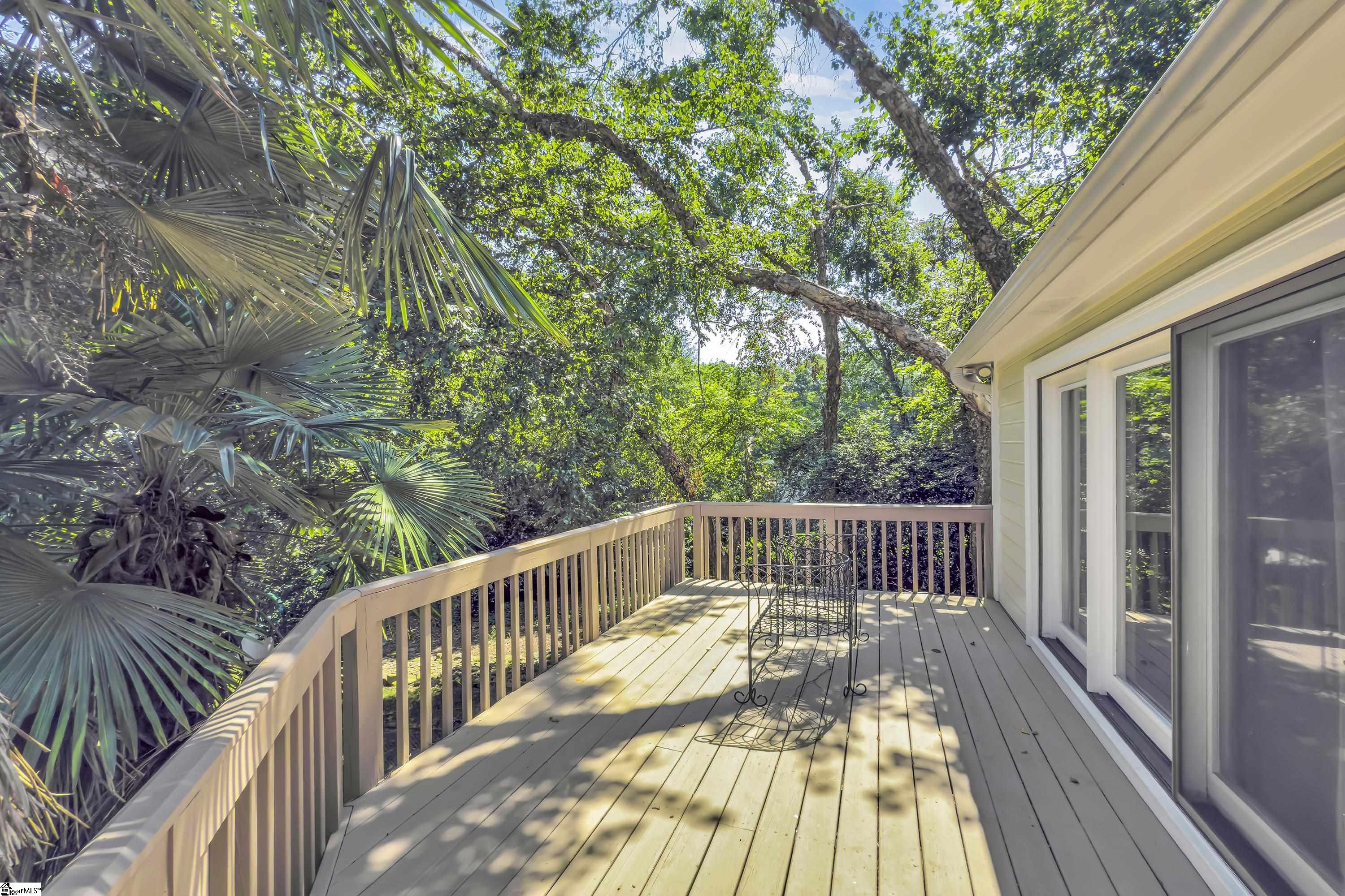 15 Darien Way