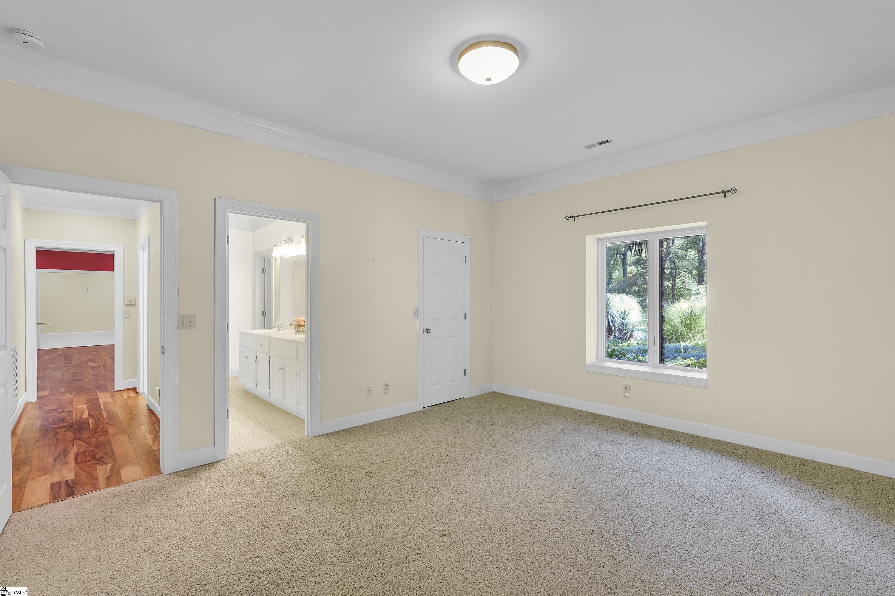 15 Darien Way