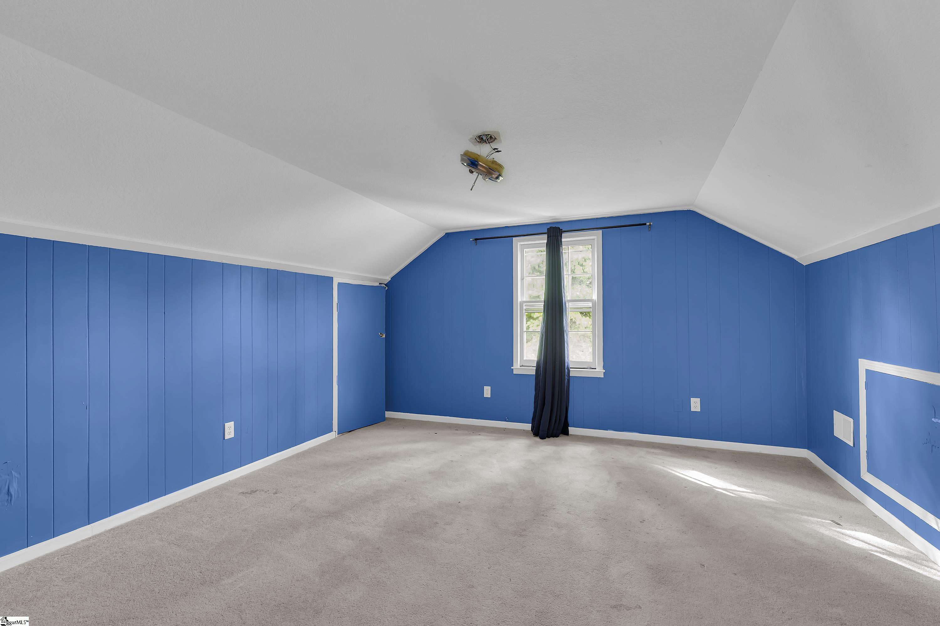 203 Roper Mountain Rd Extension