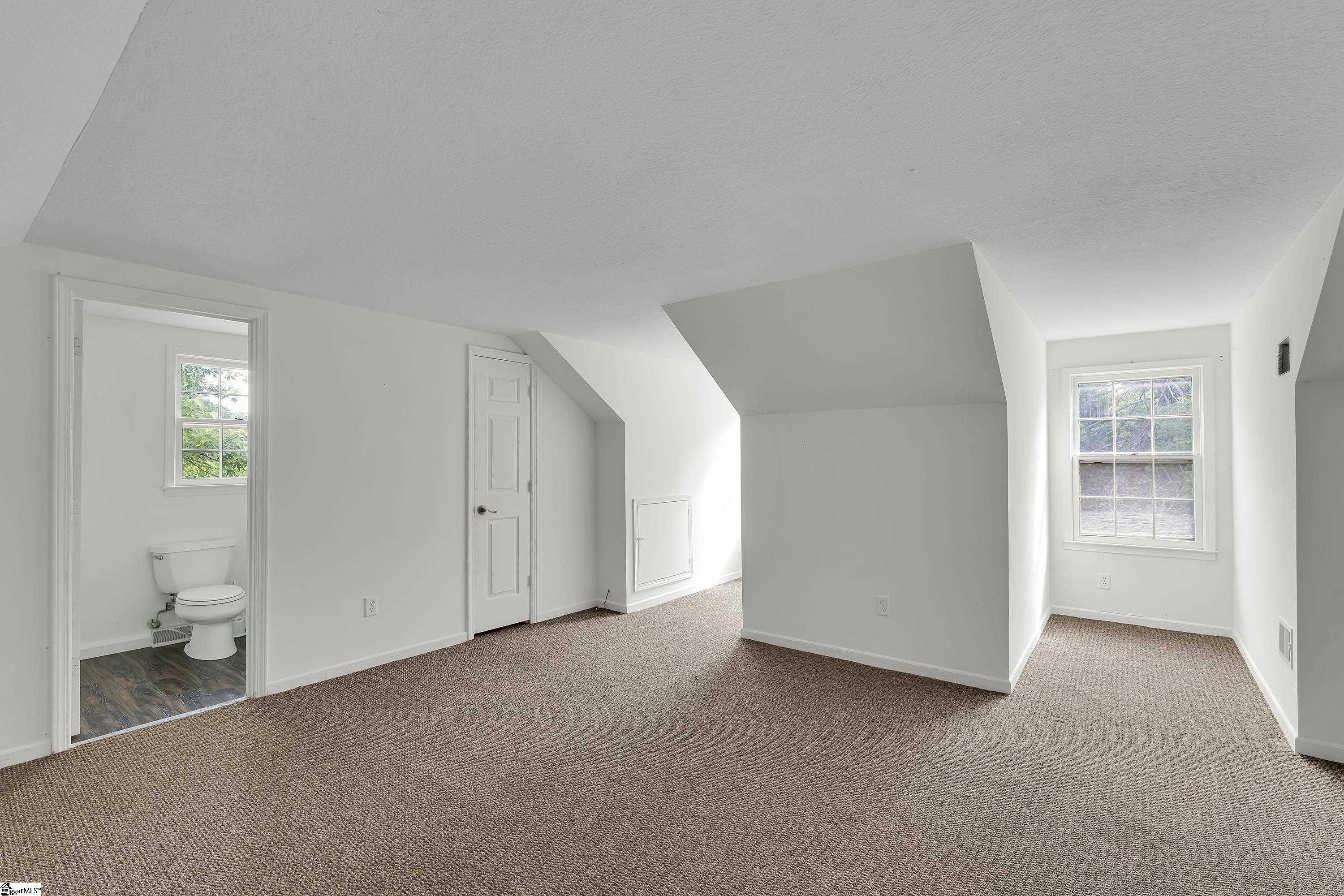 203 Roper Mountain Rd Extension