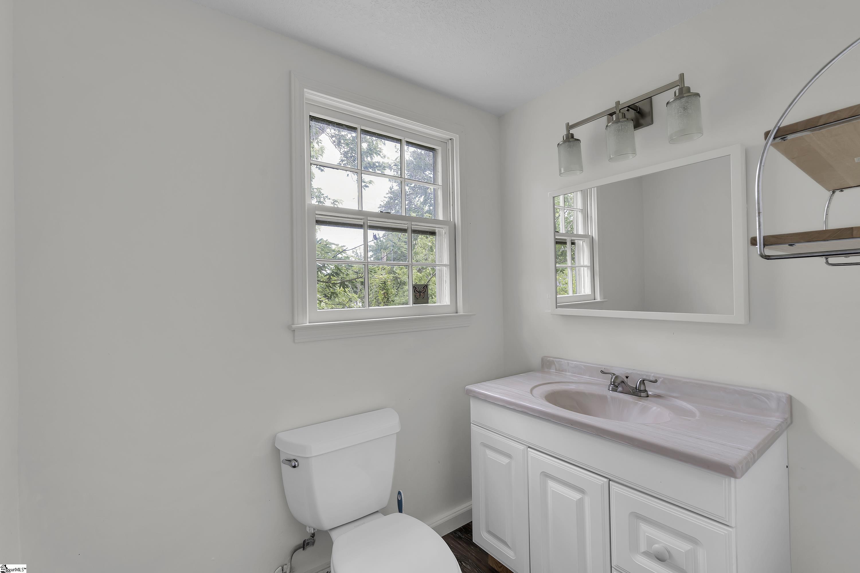 203 Roper Mountain Rd Extension