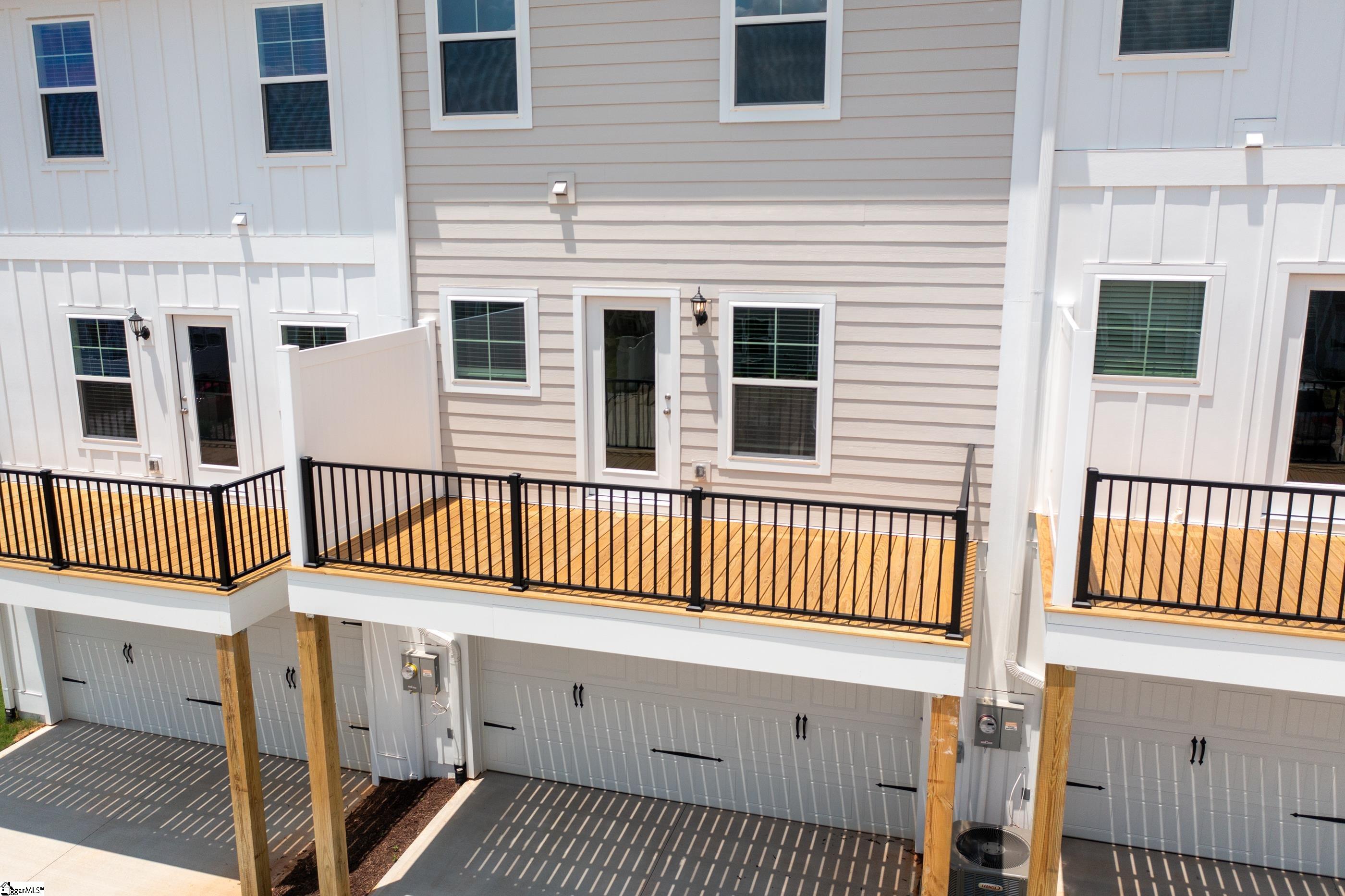 39 Leander Drive