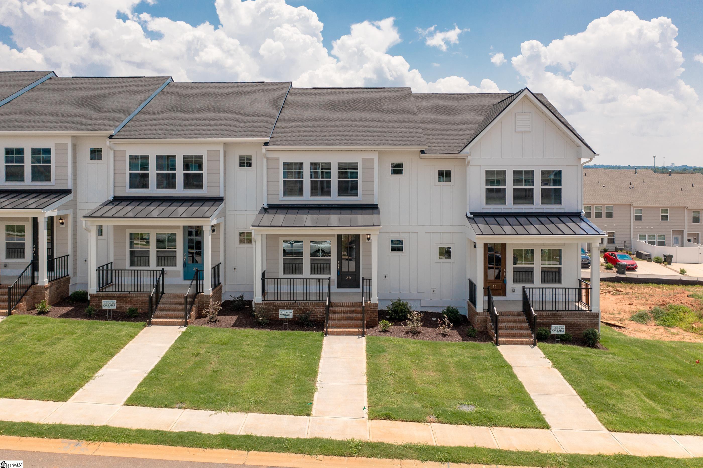 39 Leander Drive