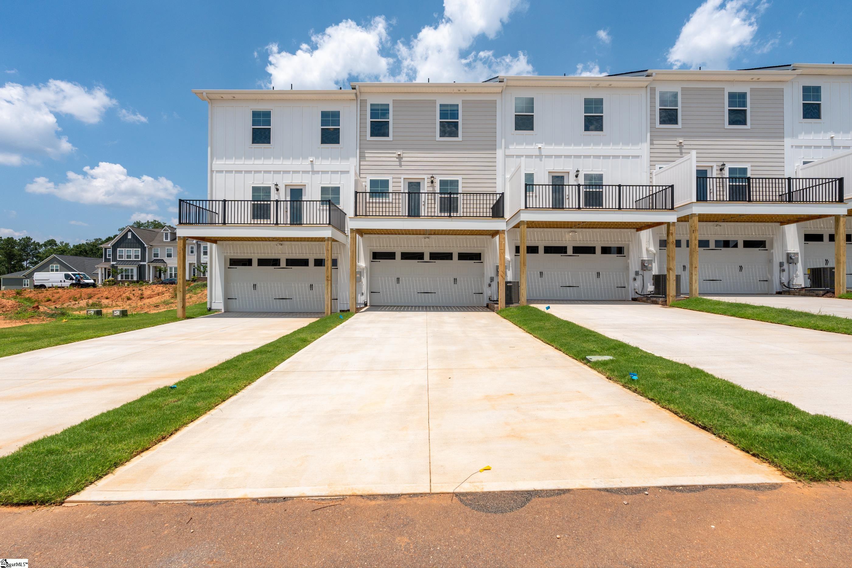 39 Leander Drive