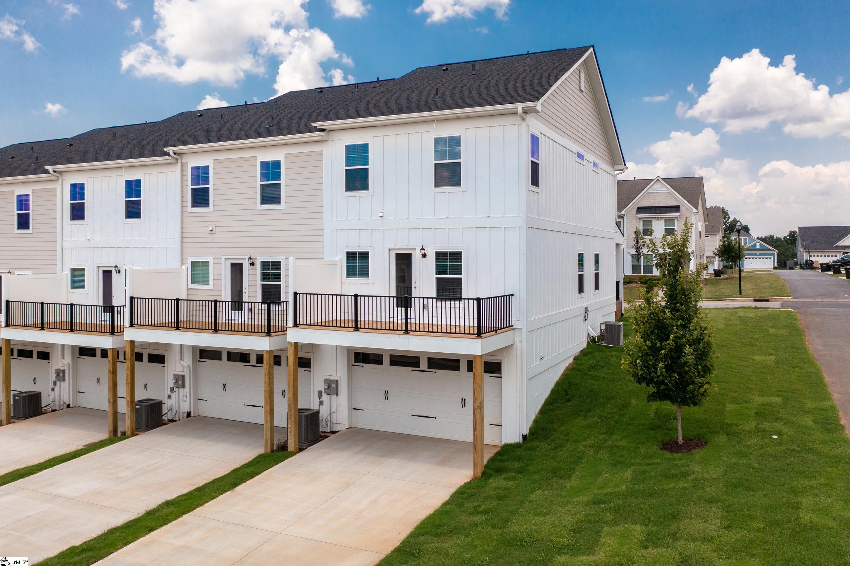33 Leander Drive