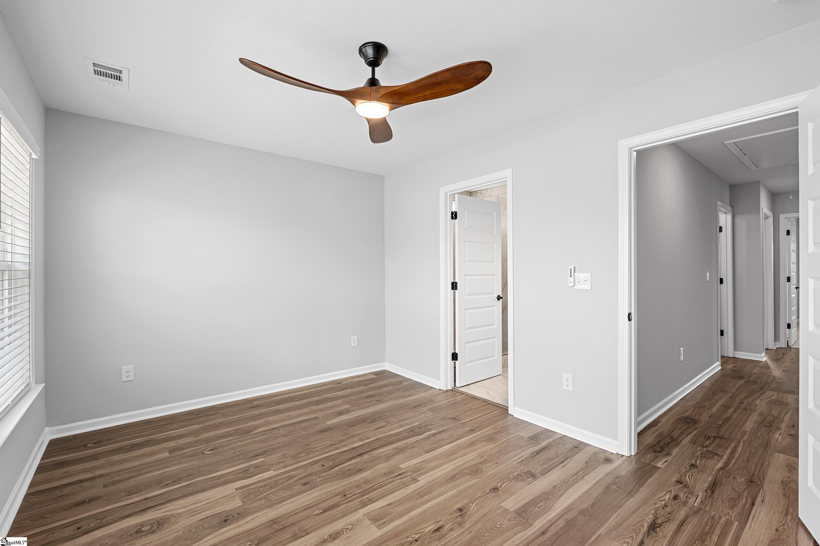 33 Leander Drive