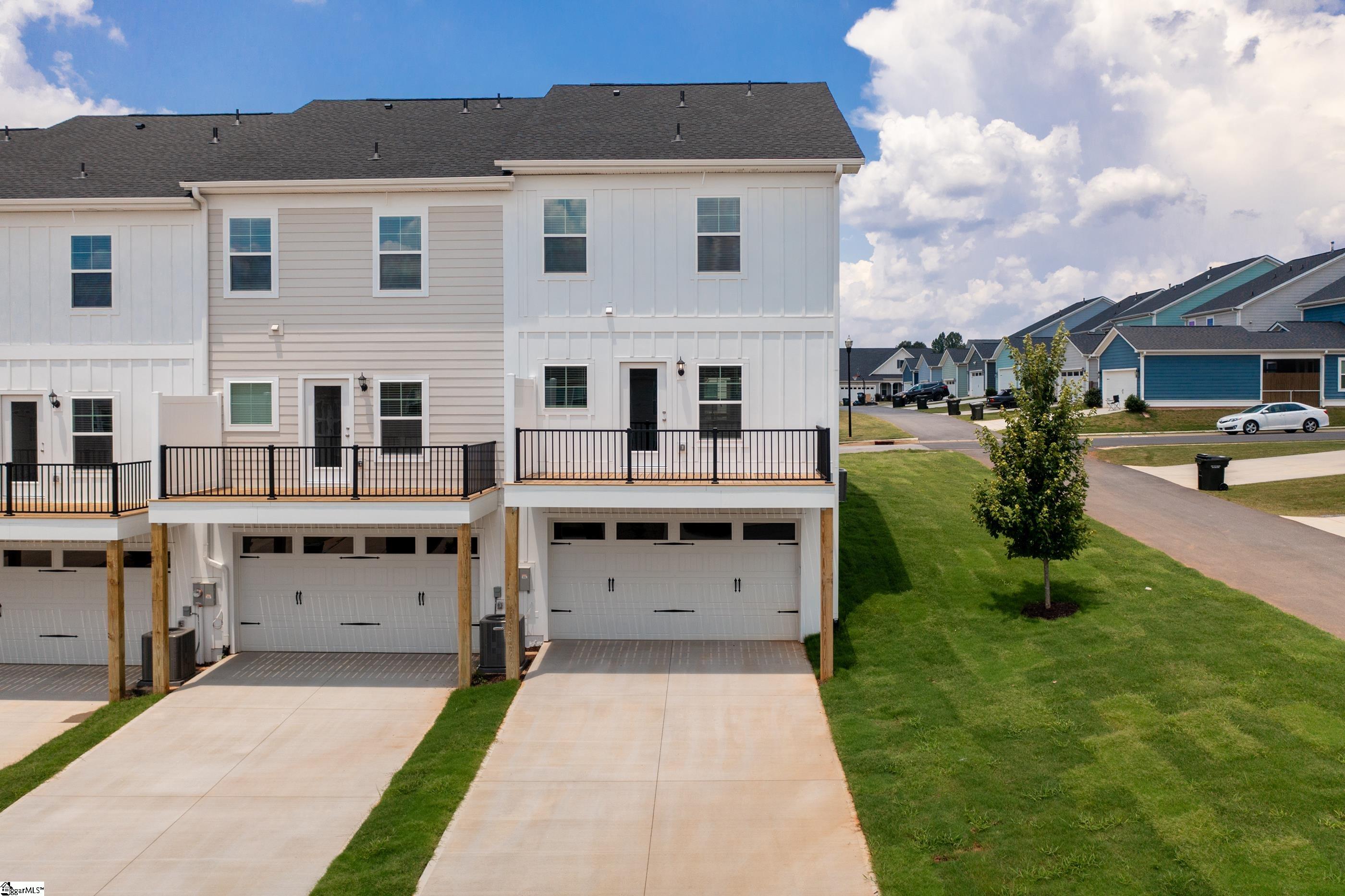 33 Leander Drive