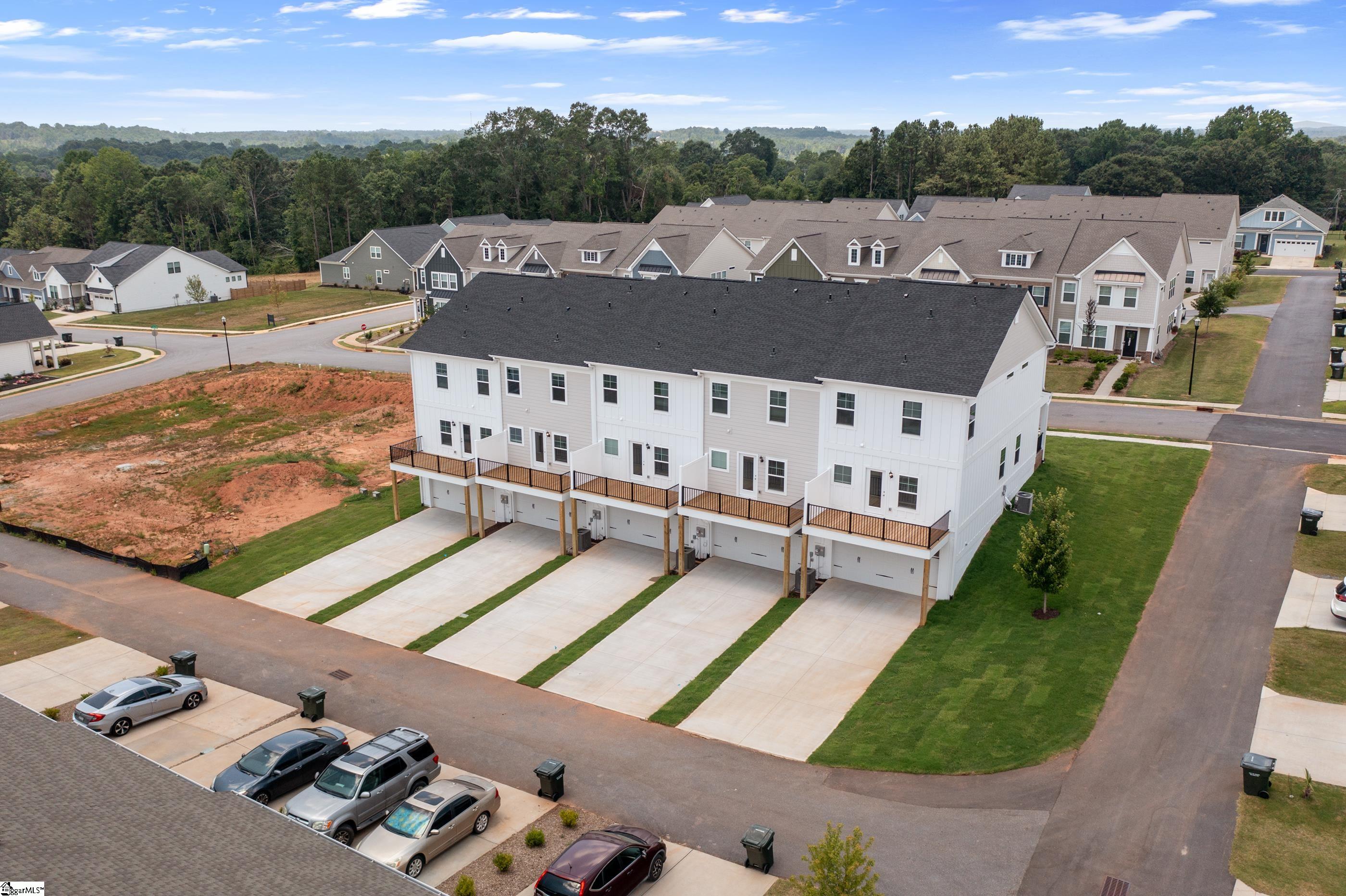 33 Leander Drive