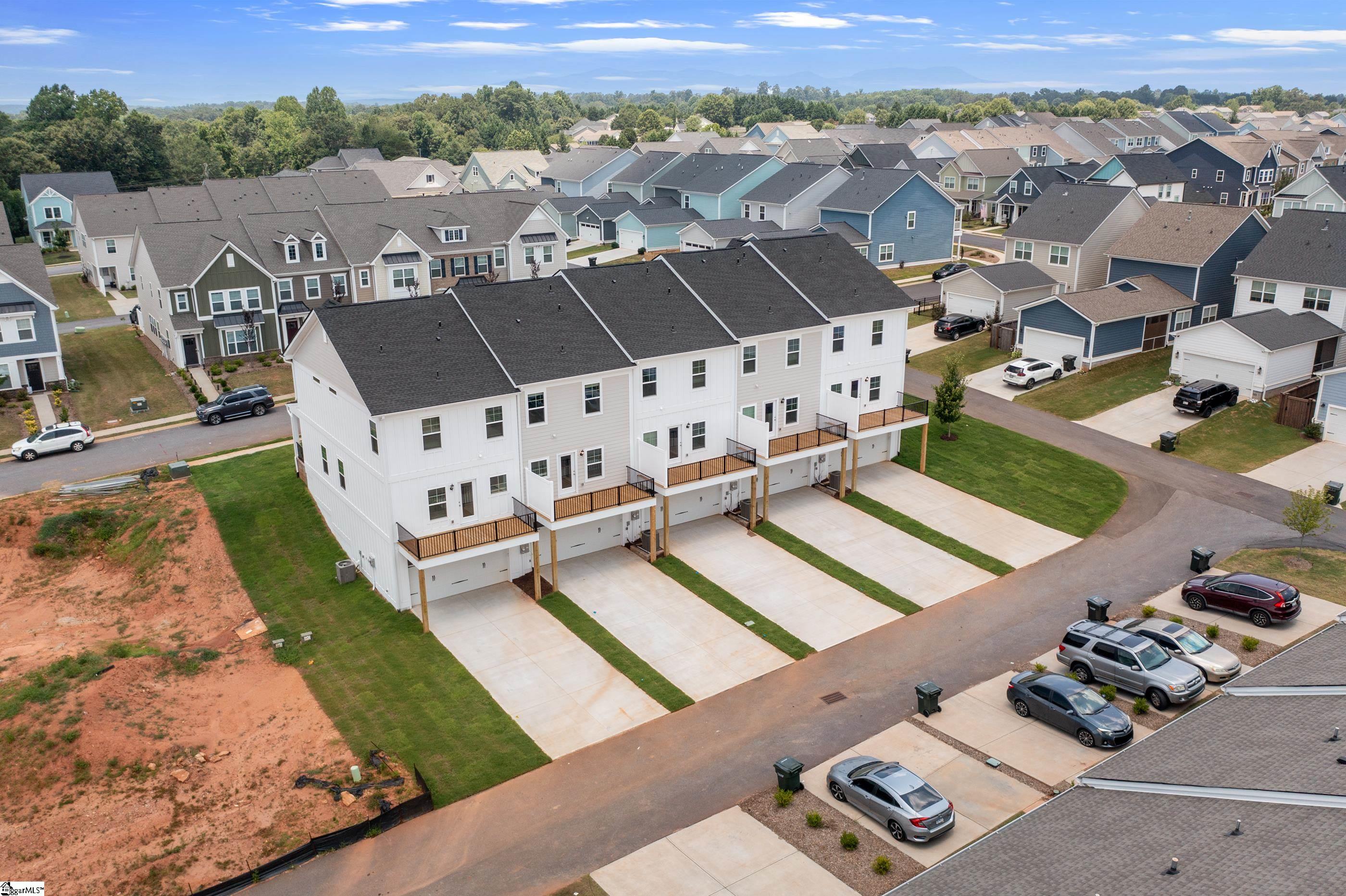 33 Leander Drive
