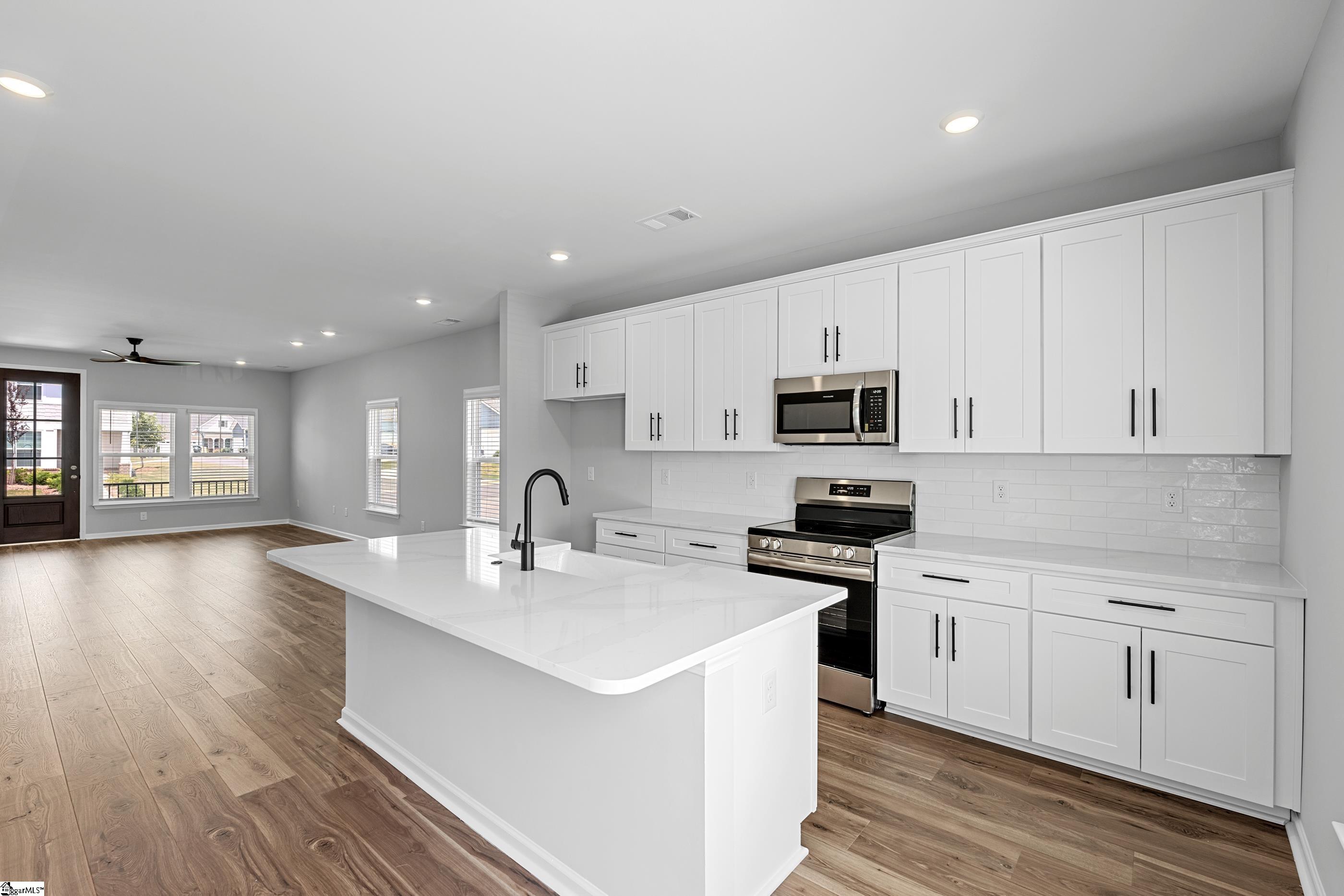 33 Leander Drive