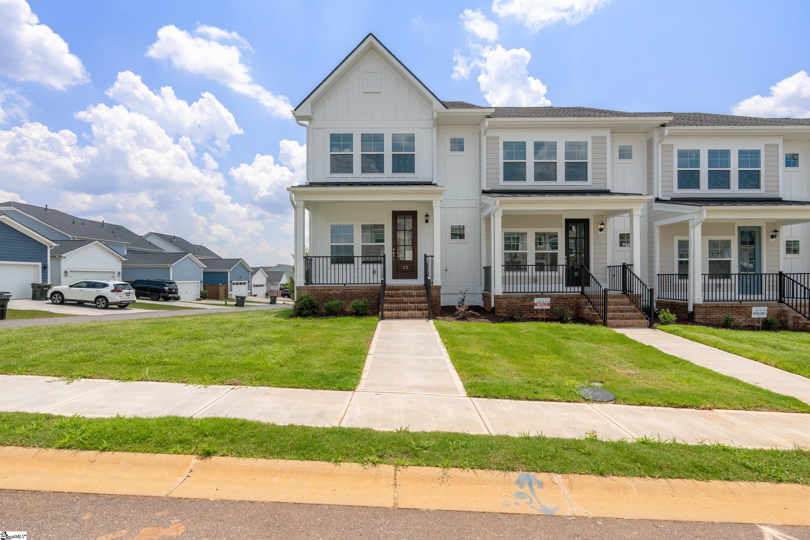 33 Leander Drive