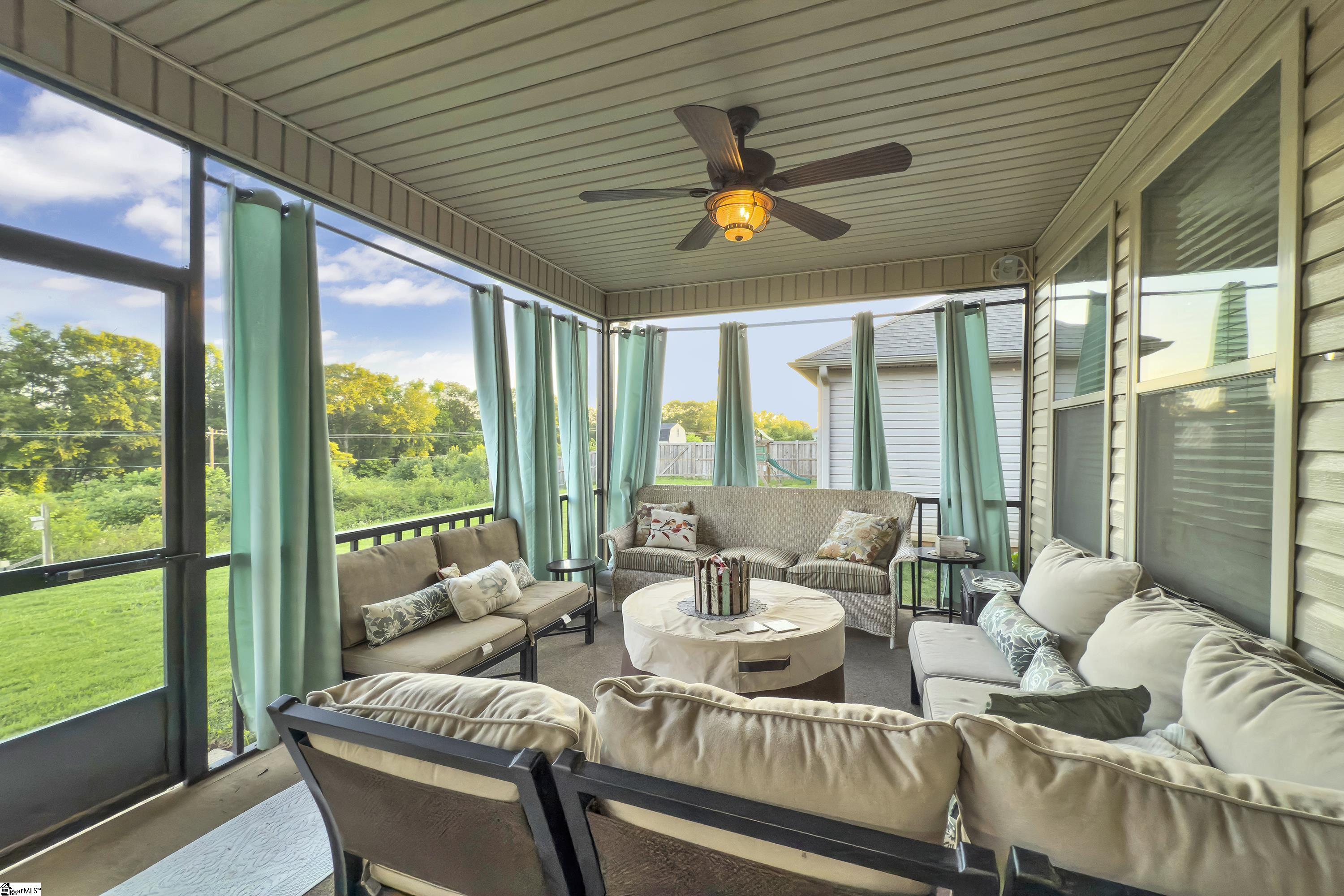 878 Deepwood Court