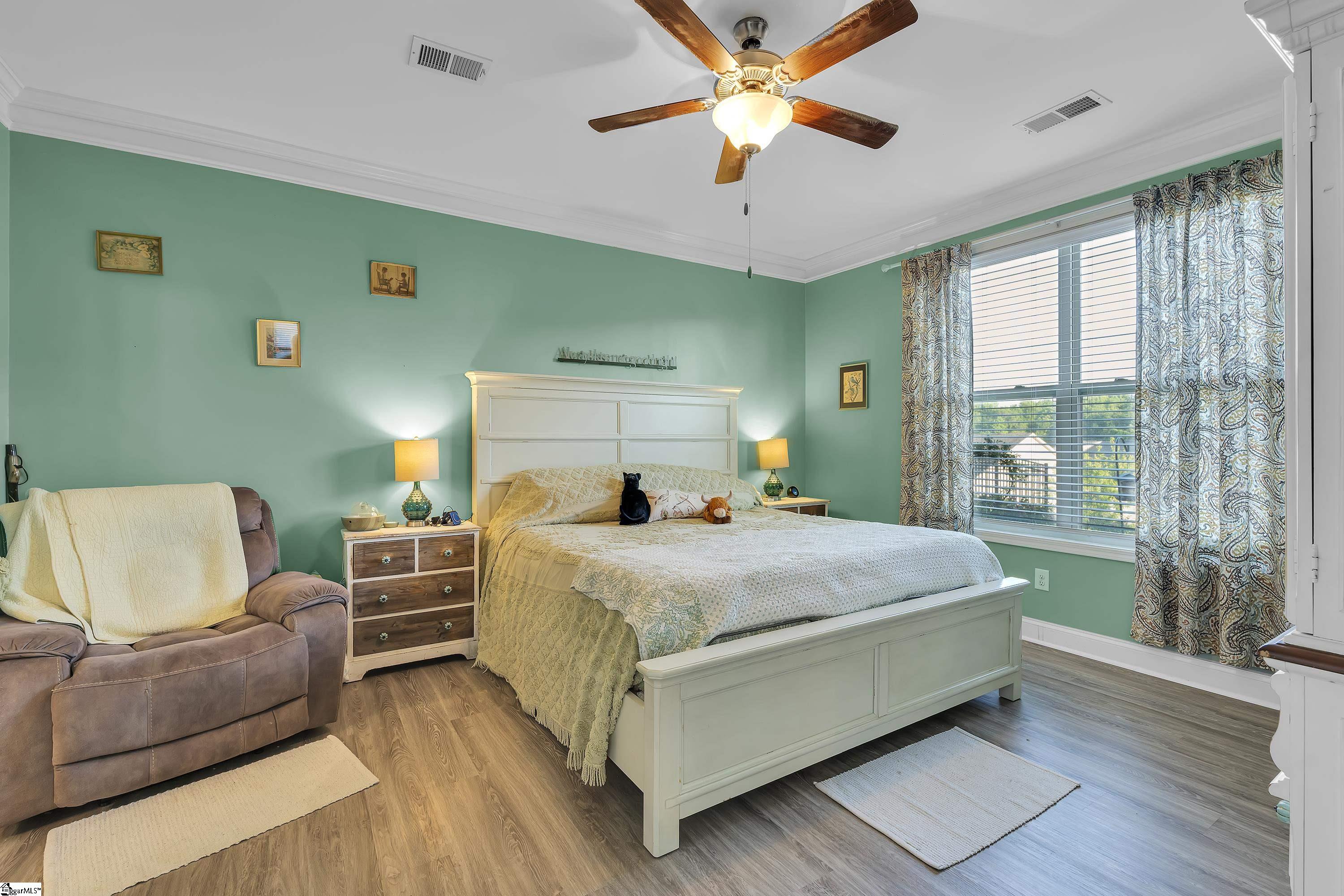 878 Deepwood Court