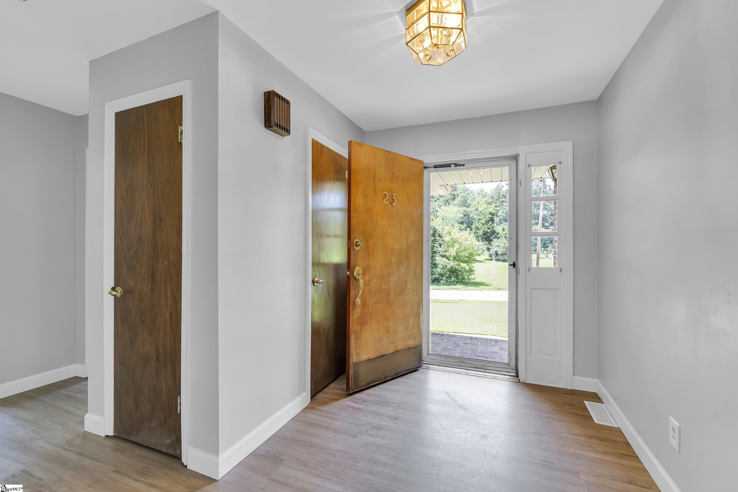 23 Riverview Circle