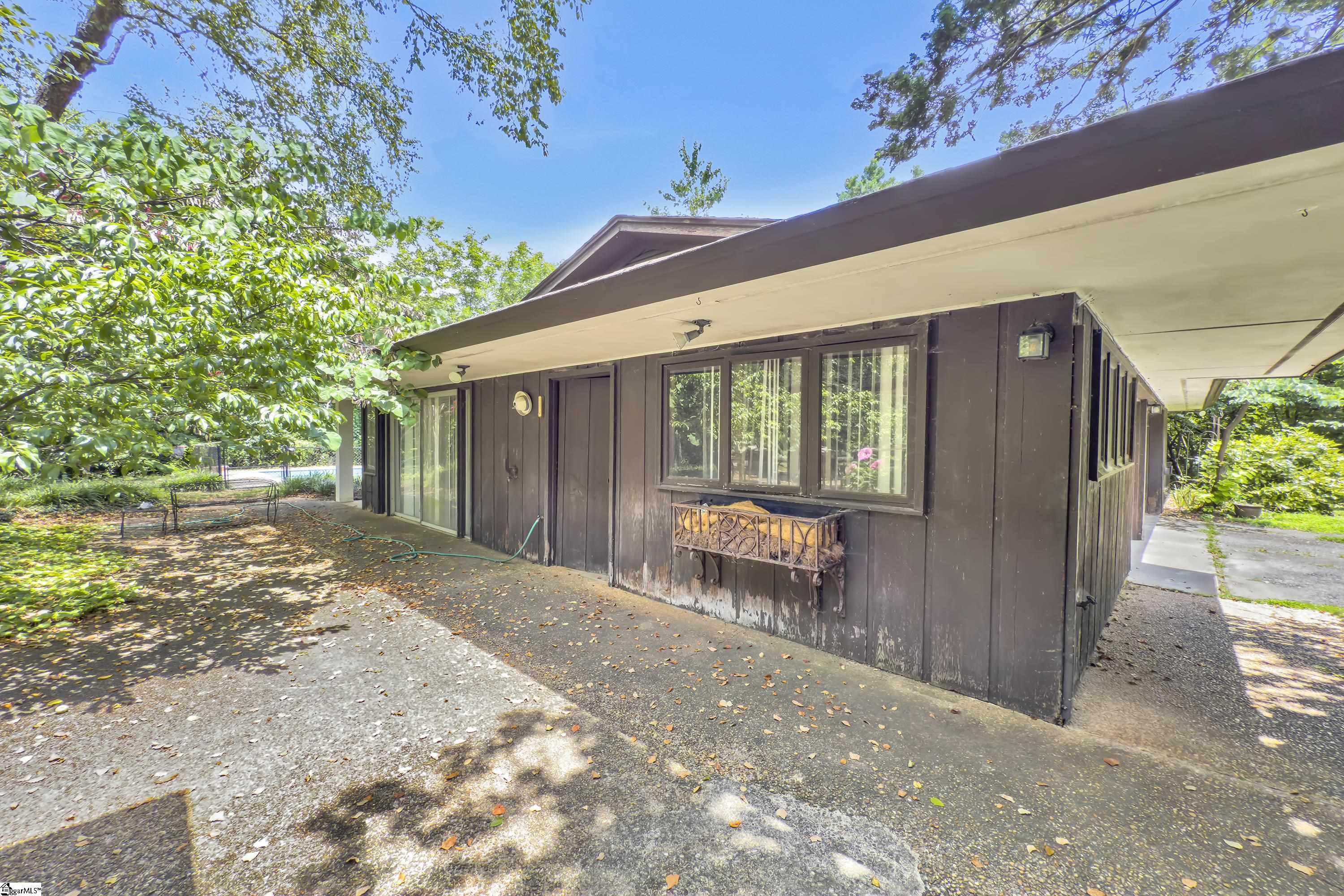 627 Pelham Road